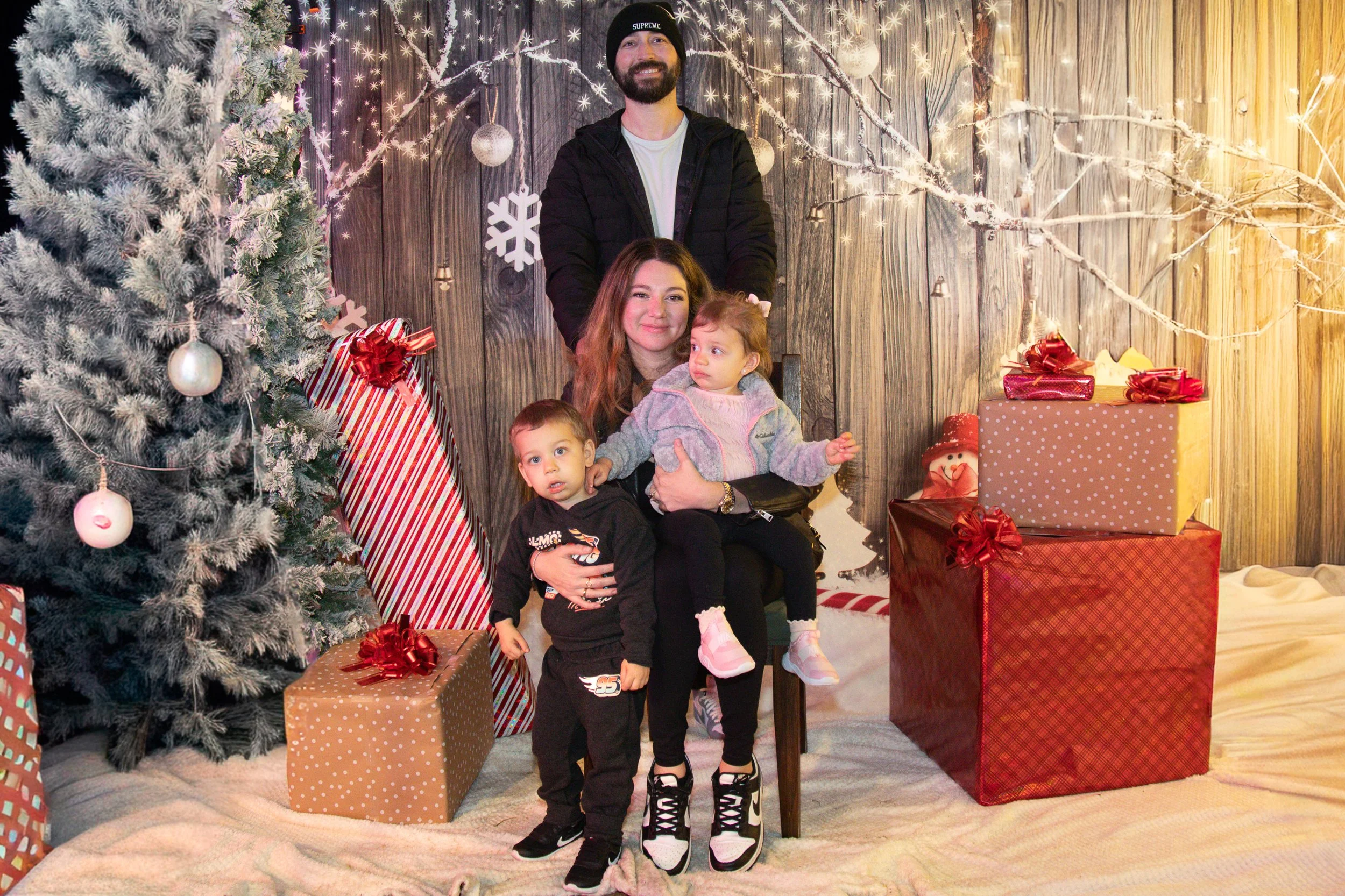 Marrisa Tuer Christmas Event 2025-094.jpg