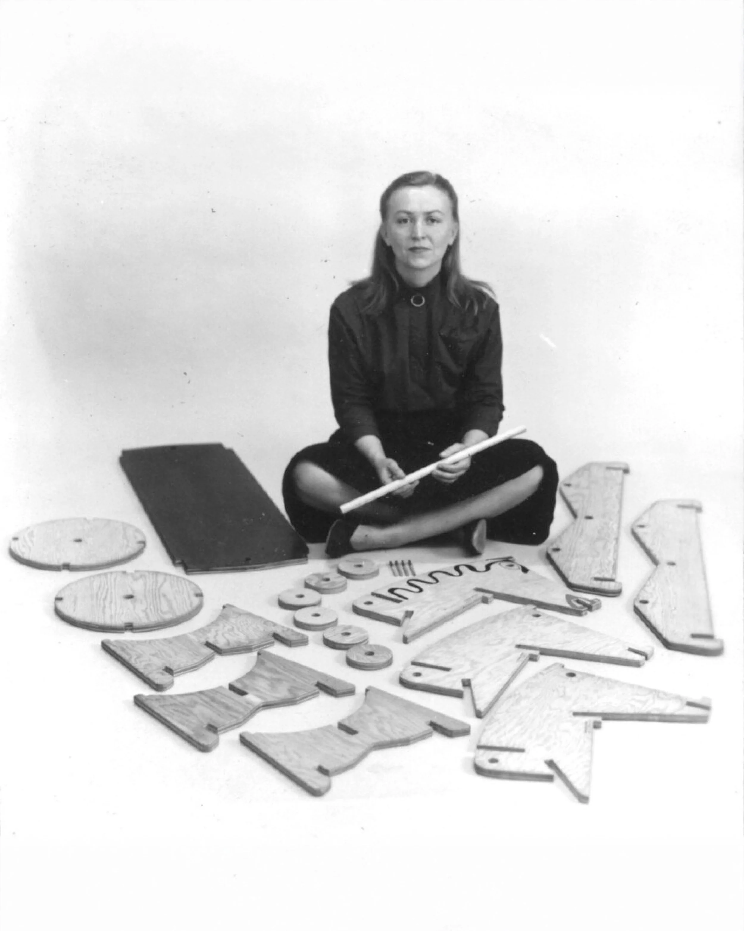Anne Griswold Tyng Tyng's design philosophy explored the application of complex geometries and mathematical forms in architecture. Her research and ideas significantly shaped renowned projects like the Trenton Bath House and City Tower.