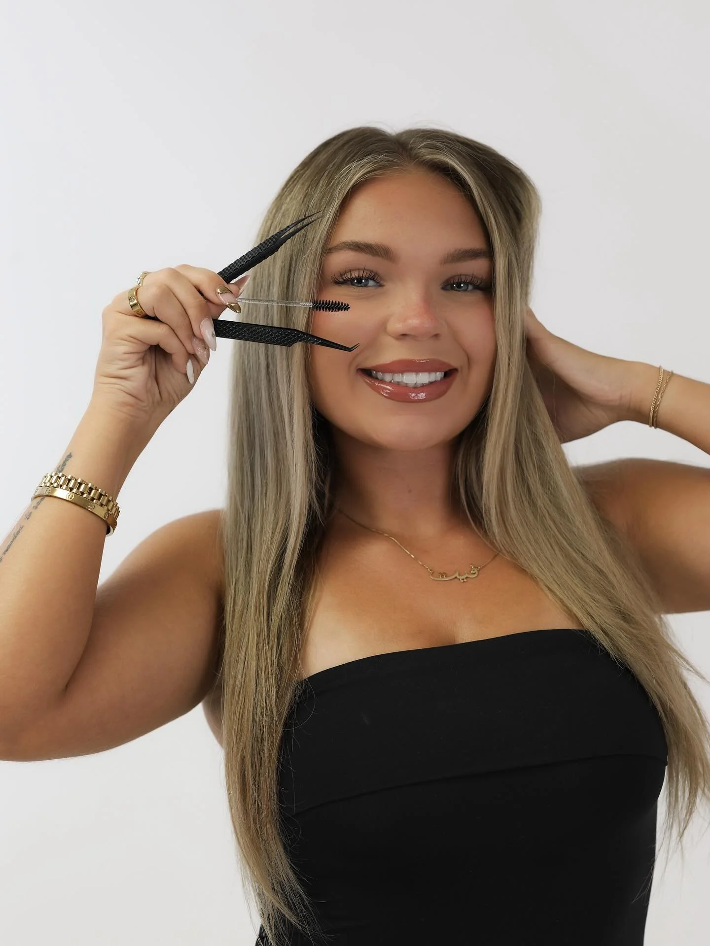 All beauty, all business, all heart. 🖤
&bull;
&bull;
&bull;
#brandingsession #brandingphotography #studiofaf