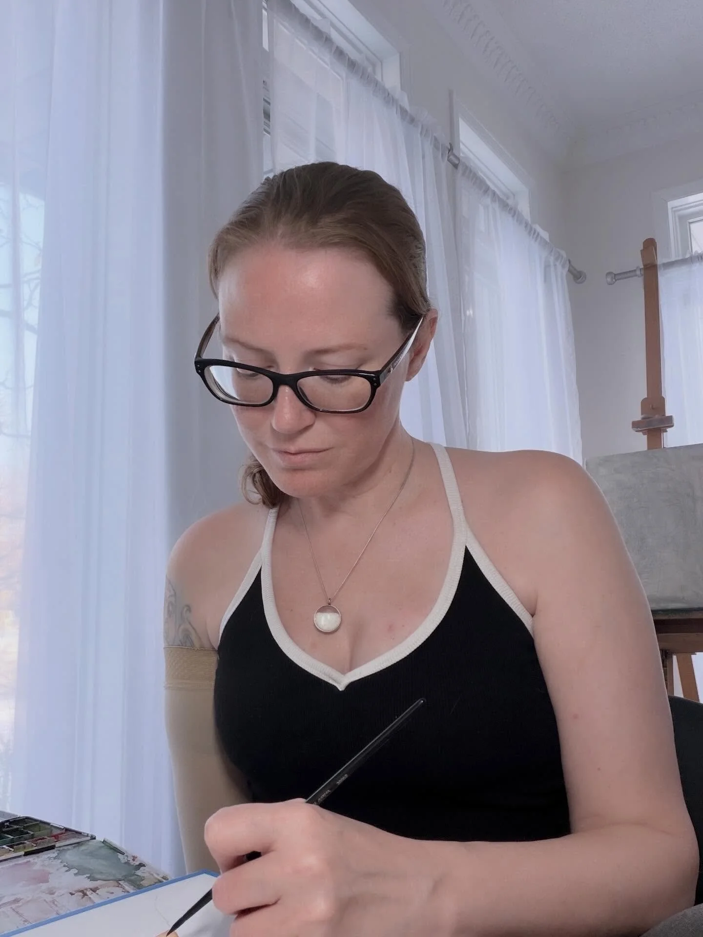 A couple of post-op cuts and stitches are visible, and she&rsquo;s still tender, but she&rsquo;s BACK IN THE STUDIO, folks!

Yay for healing enough to be able to move my arm again. :)