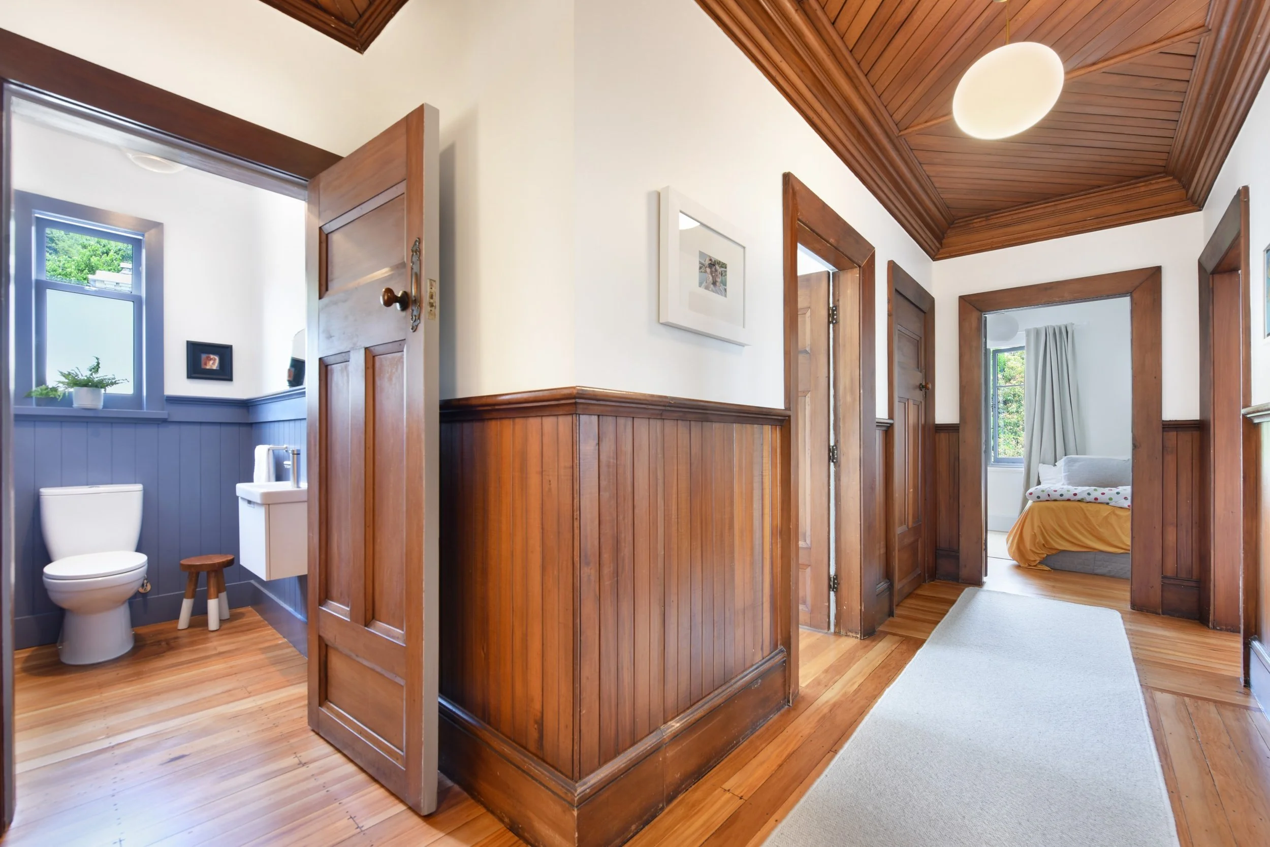 SHP_1084 (Custom).jpg