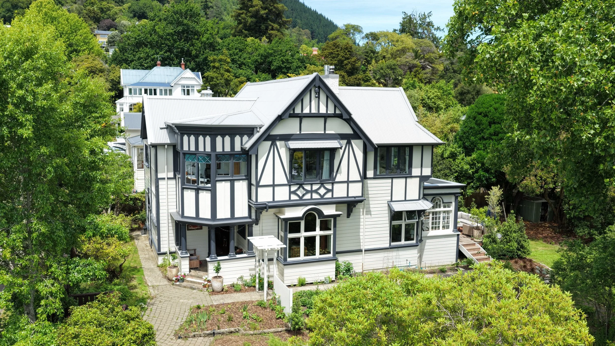 Steve Hussey--9 (Custom).jpg