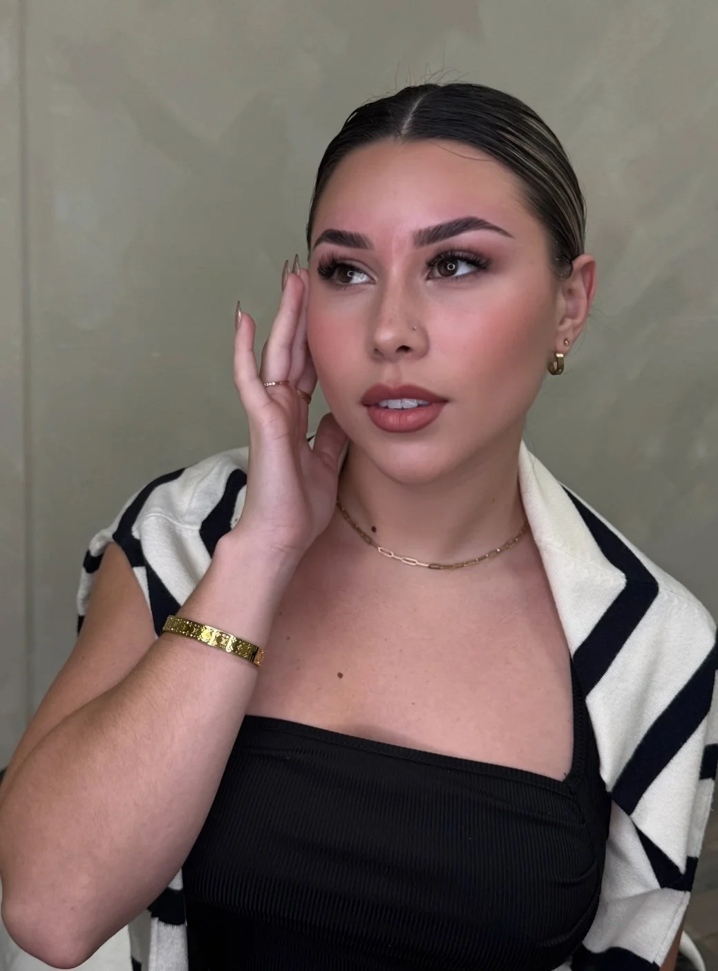 Facetune_17-02-2025-23-06-47.jpg