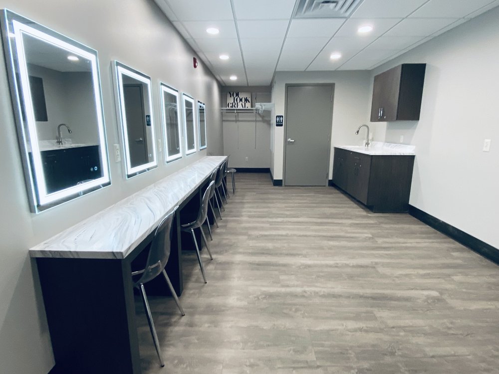 Private bridal suite and dressing room at Tower Event and Conference Center in Marietta, Ohio