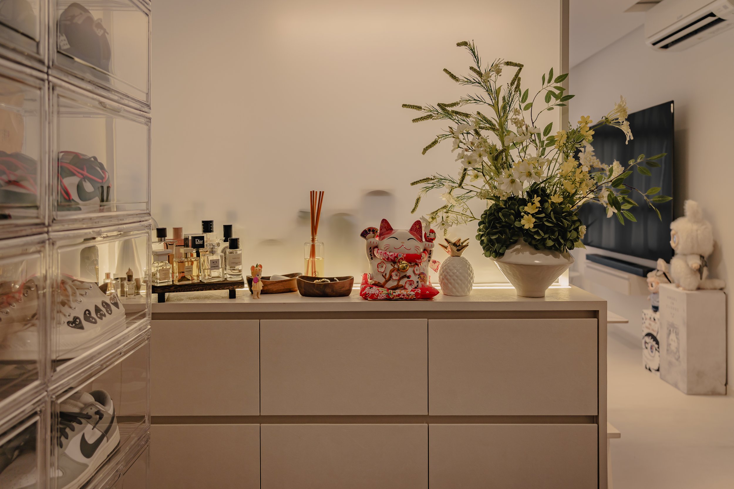 Hatch Design 227B Bartley Walk #04-151 - 3.jpg