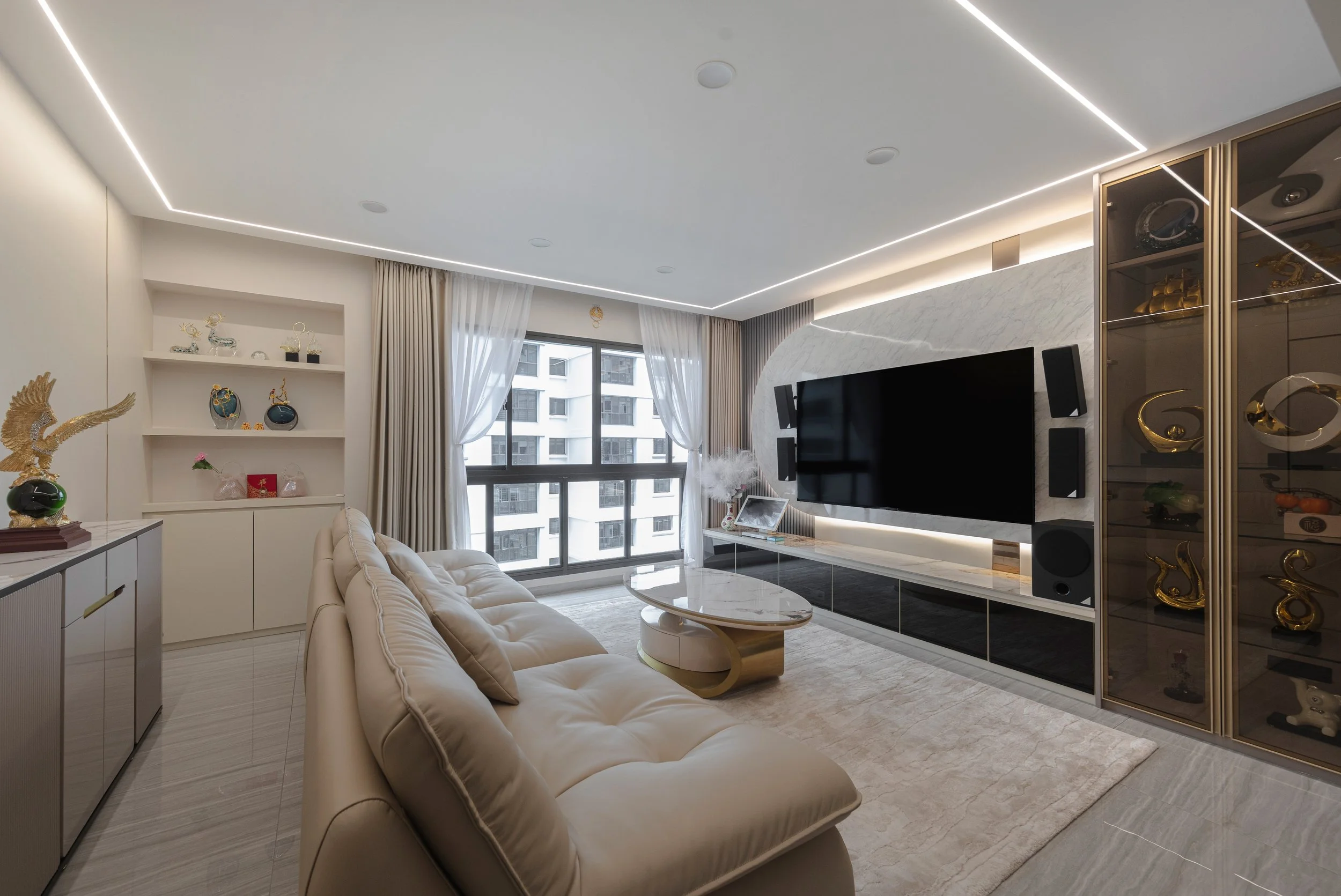 652 Jurong West