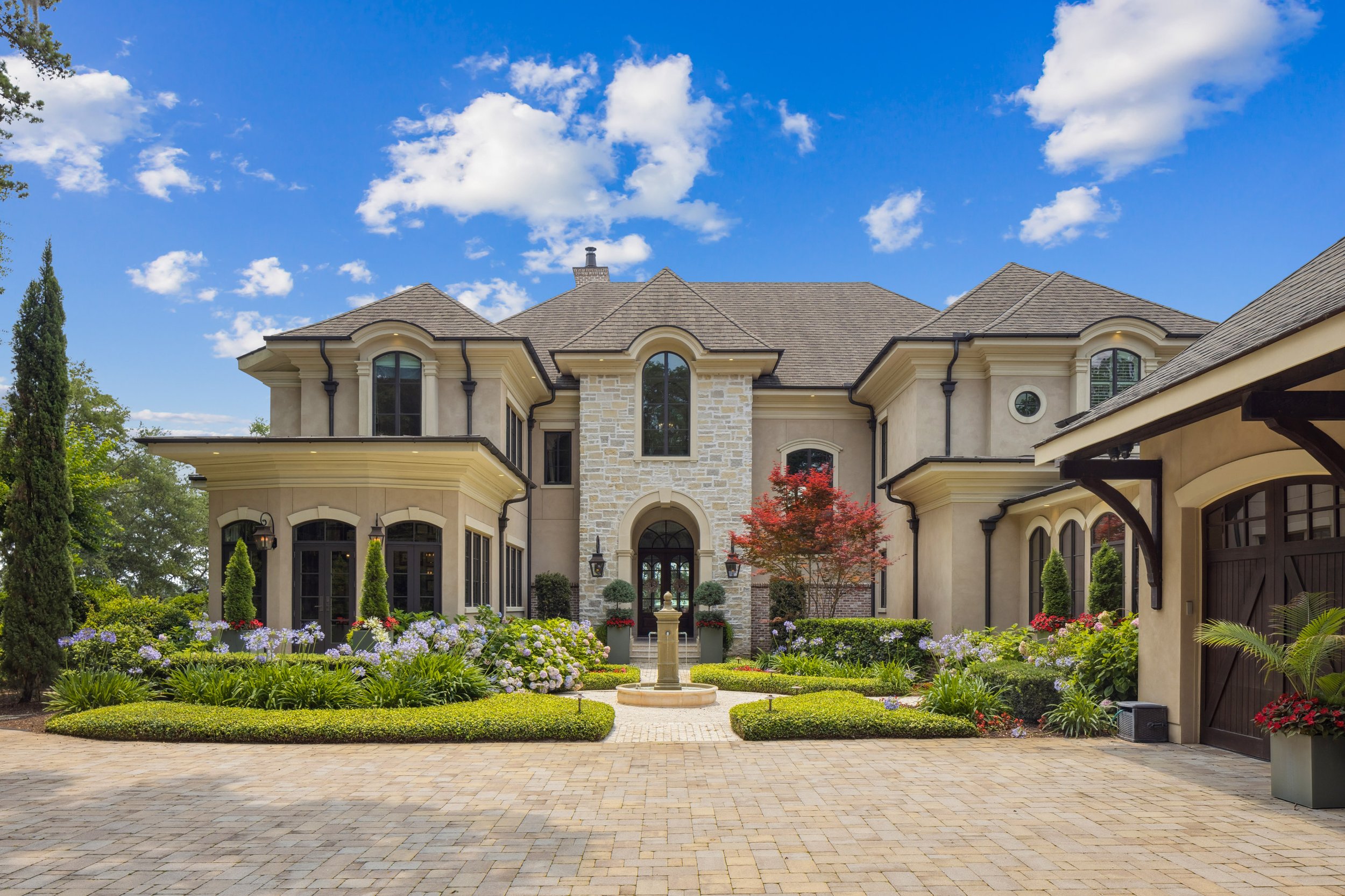 90TidewaterManorExteriors-IslandHouseMedia-0006.jpeg