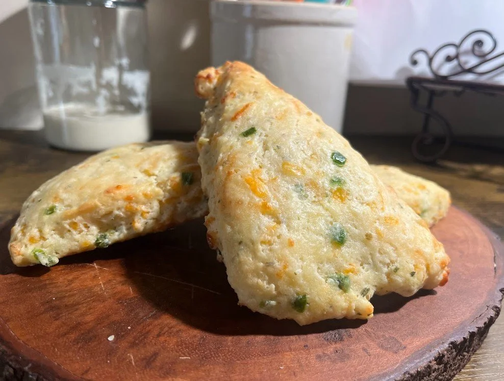 jalapeono cheddar scones.jpg