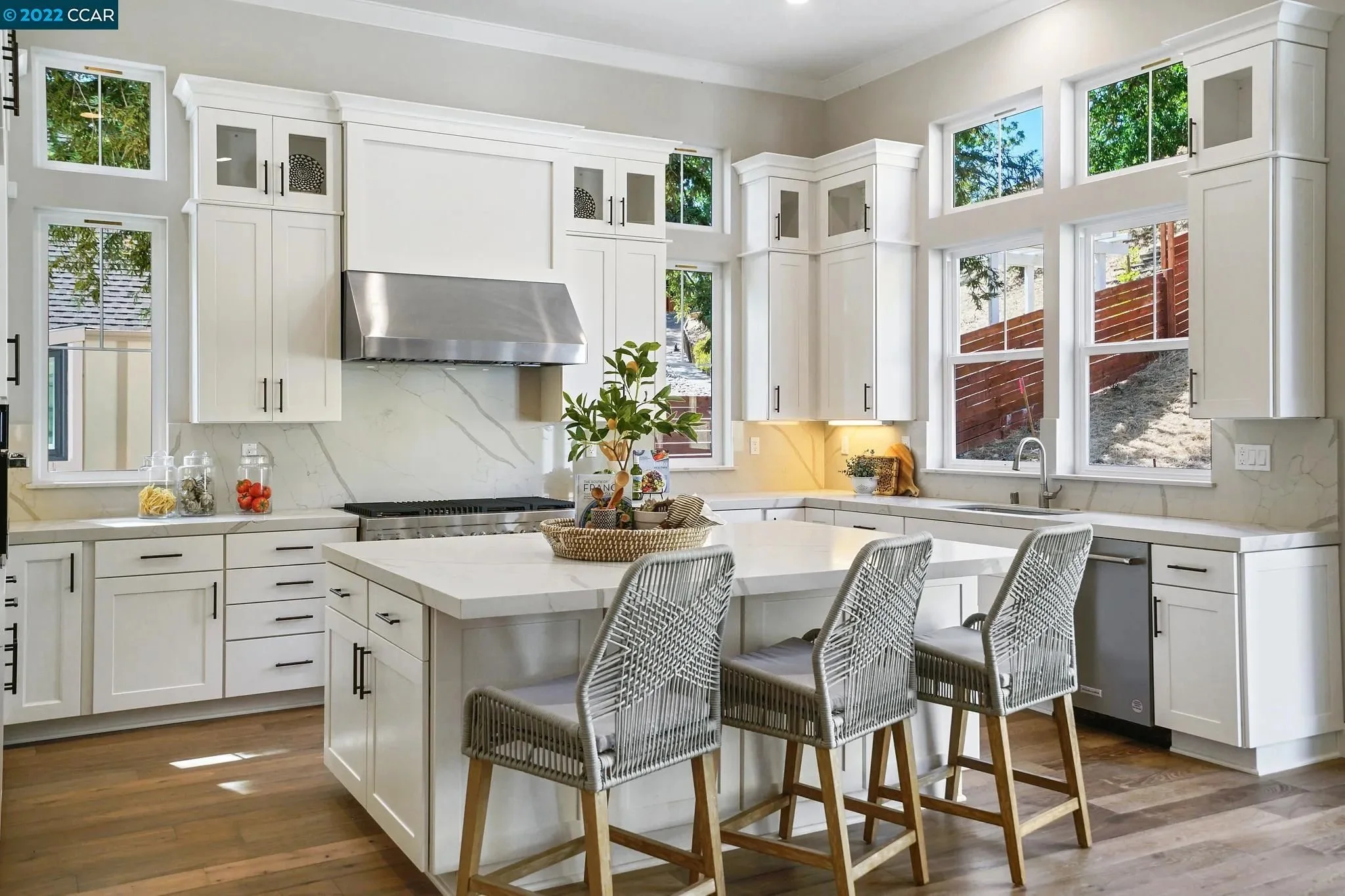 2450 mt diablo kitchen.jpeg