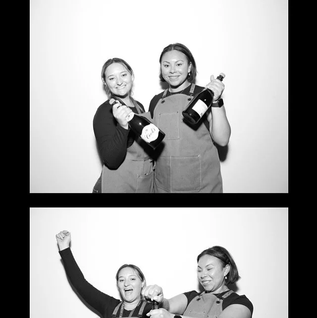 ✨ Champagne pop, 120 guests stress-free, and Signature Package magic in action! 🥂

From homemade syrups and fresh garnishes to endless ice, three non-alcoholic drinks, agave, straws, compostable cups, and beverage napkins, we bring everything you ne