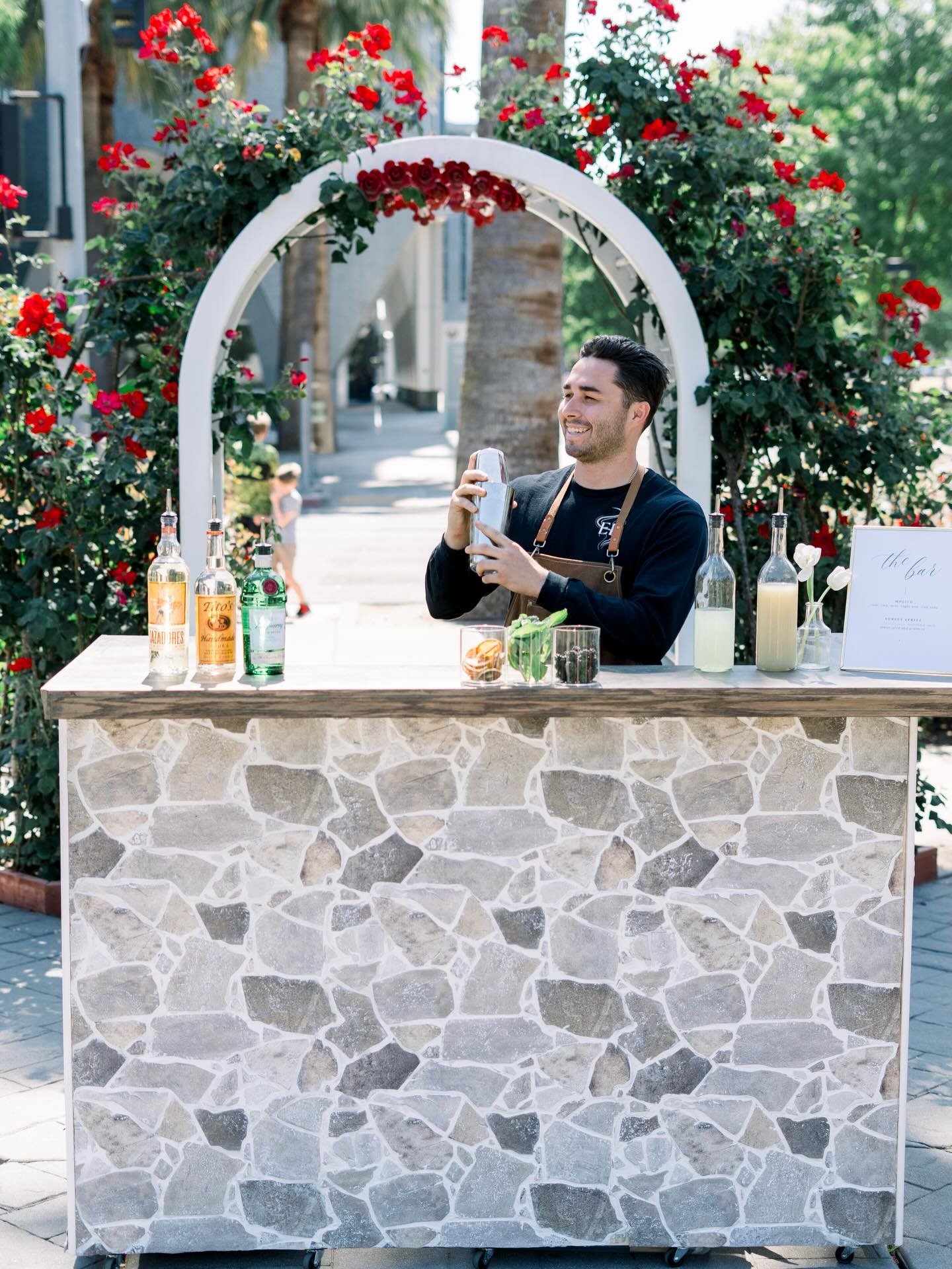 Great service, great conversation, and great drinks 🥂
But here&rsquo;s the best part
we bring all the bar equipment, mixers, NA beverages, agave, straws, and napkins.

You only handle the alcohol,
and we guide you on exactly how much to purchase.
Ea