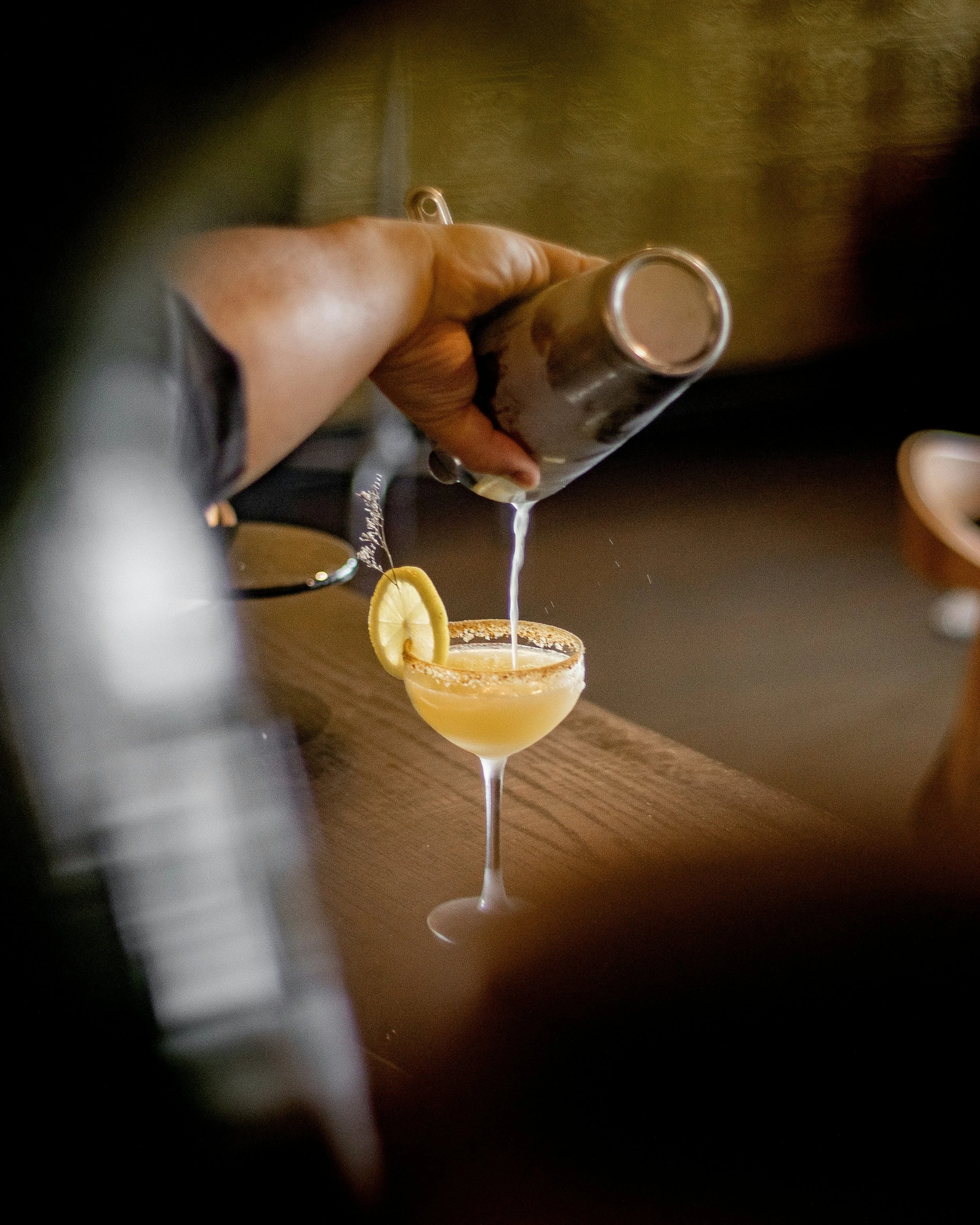 Benefits of Having a Luxury Bartending Service Team in the Bay Area