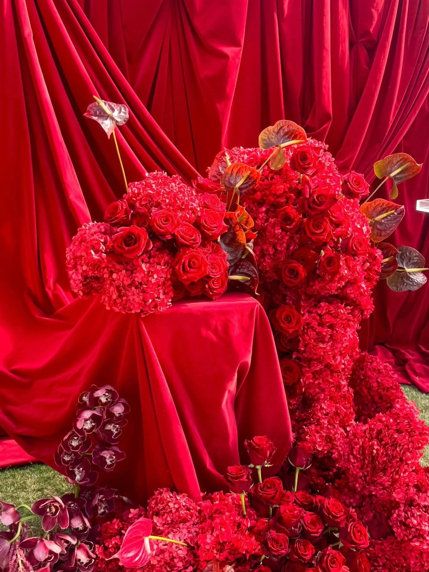 Red on red on red for Mariah and Matthew &hearts;️