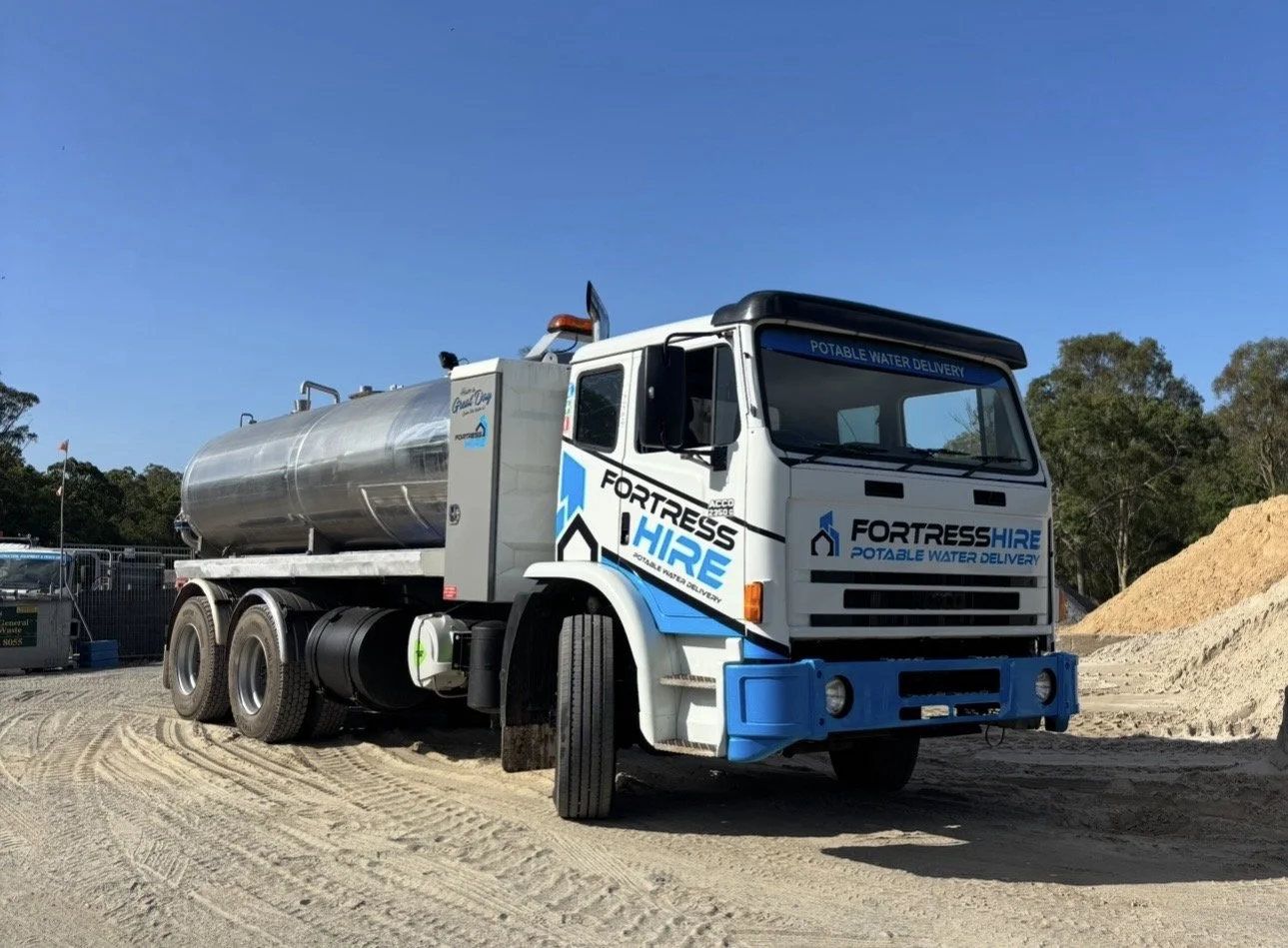 HIRE EQUIPMENT & WASTE MANAGEMENT Brisbane