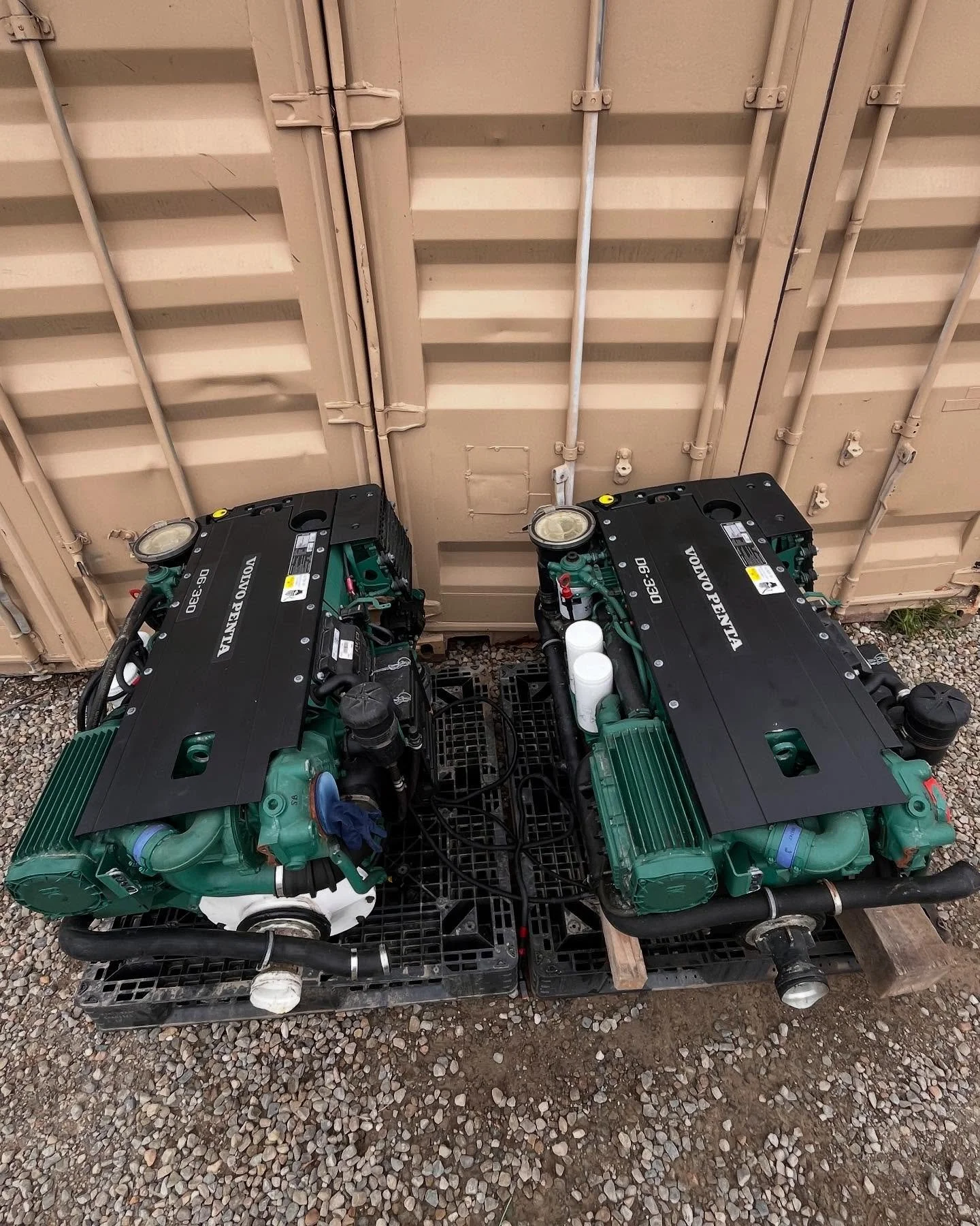 FOR SALE: 2 used, well maintained D6 Volvos from Santa Barbra Harbor Patrol. 2600 hours. They are turn key with DPH drives, all wire harnesses, displays, and throttle controls included. Dm for pricing, willing to separate. @jeffhullfiberglass

#volvo