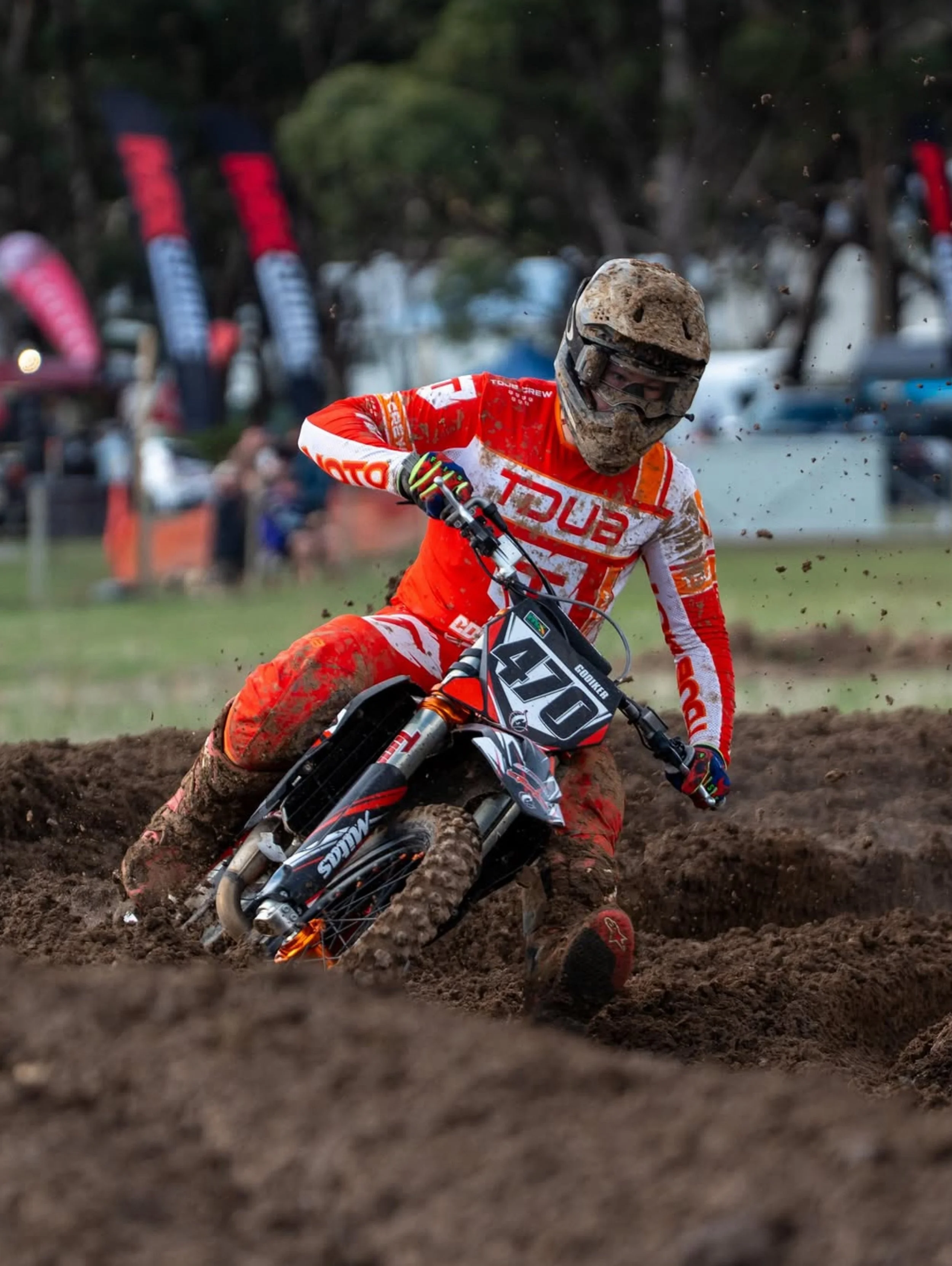 Best of luck to @zandar_gooiker and all our TCF riders competing at Finke this weekend! 

Ride safe, enjoy the experience, and give it all you&rsquo;ve got! 

🔥🏁🤙🏼 

info@thecollectivefamily.com.au 
www.thecollectivefamily.com.au