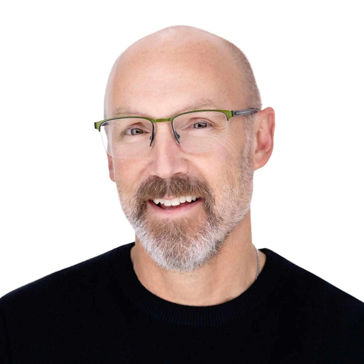 We're shooting our first Headshot sessions of the year today! 📸 I am so excited to welcome all of you to the Studio &amp; I can't wait to meet all of our new clients.

We've got our next Express Headshot Day with Tom coming up on Jan 28th, &amp; we 