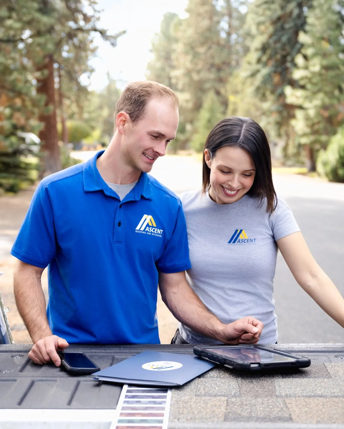 Imagine being able to create all of the content you need for your business in just one day. Just one. 

Not just a few headshots, not just a quick handful of photos, but an entire visual library you can pull from for months. 📸 

Our strategy-first a