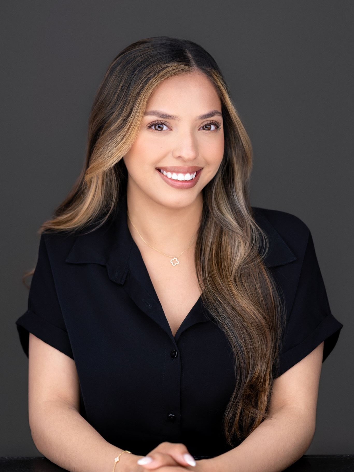 The beautiful Rosie came all the way down from Madras to see us for her Headshots - excited for her to launch into her new career as a Realtor! 📸 

Buying or selling a home is a huge financial decision. A genuine, current photo helps prospects feel 