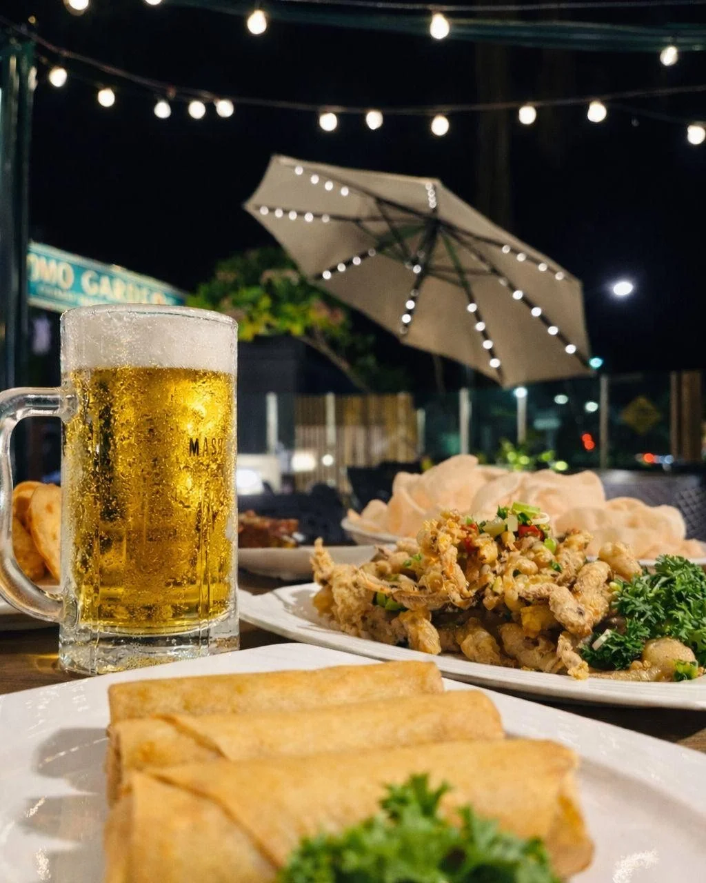 ✨ Our Outdoor Beer Garden is OFFICIALLY OPEN!! LIMITED BOGO BEER at selected hours only.
28&ndash;29 March 這個週末啤酒吧開張啦！啤酒買一送一 (限時供應)！ 🎉
​
Tired of staying indoors? It&rsquo;s time to move the party outside! Our Outdoor Beer Zone is the ultimate secre