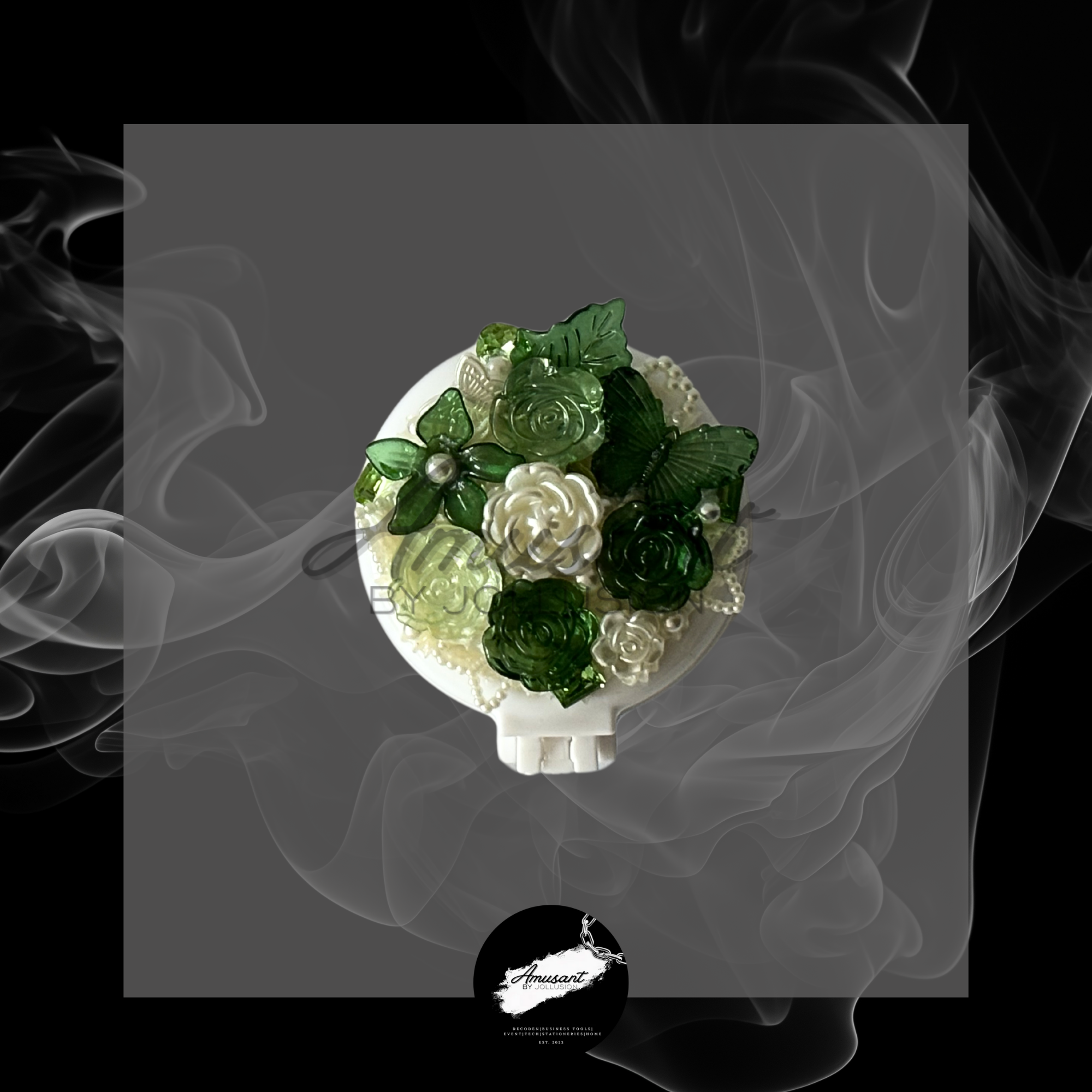 Foldable comb with mirror (7).png