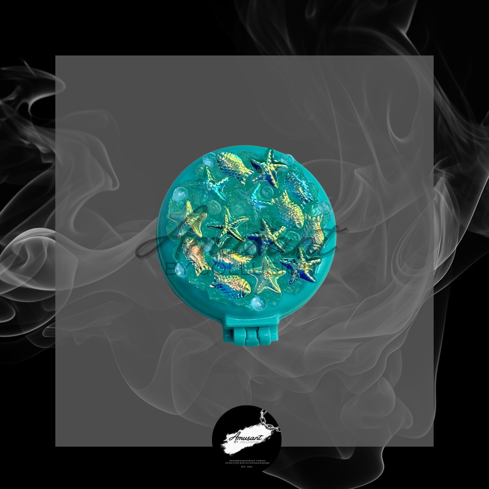 Foldable comb with mirror.png