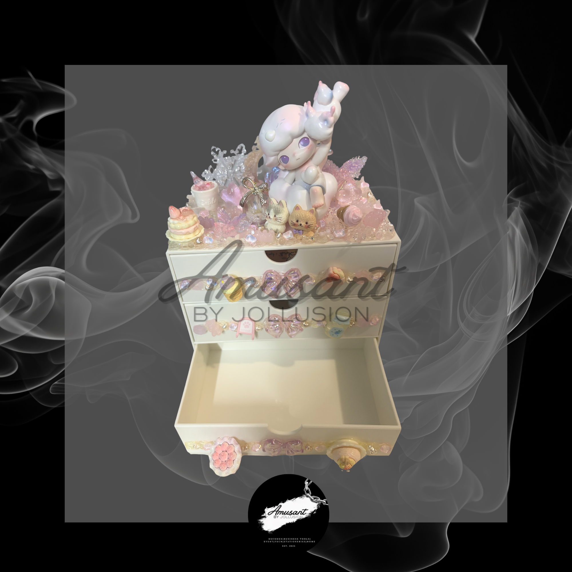 white 3 drawers inside.png