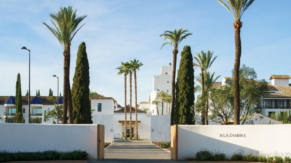Sphinx Travel La Zambra Resort Spanien3.png