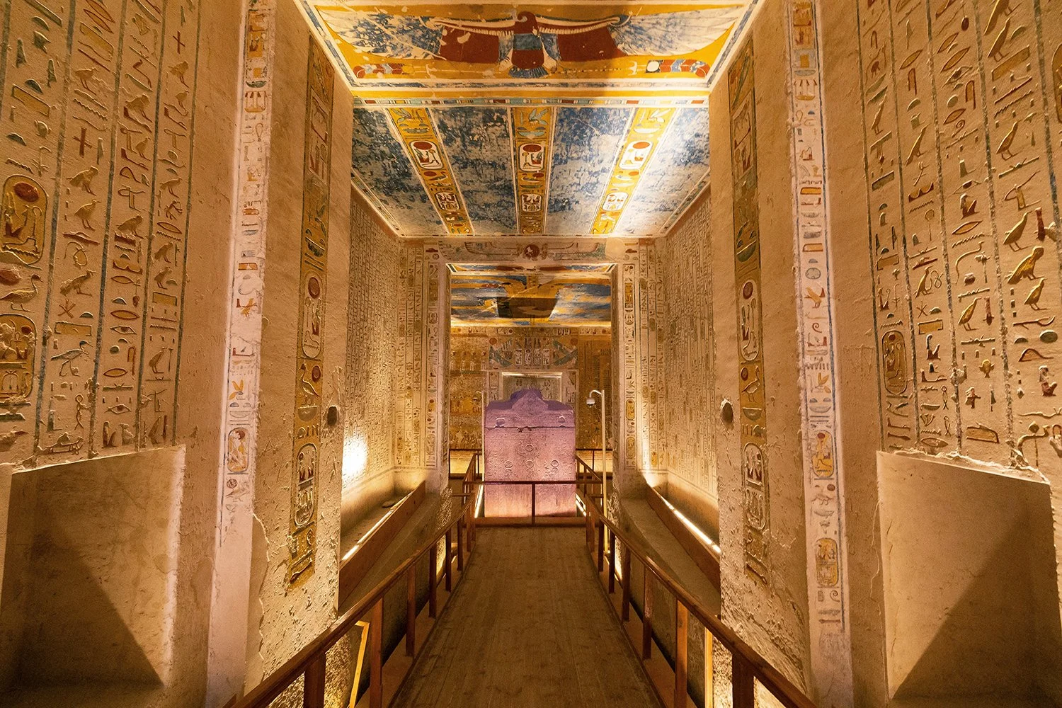 Sphinx Travel Tempel.jpg