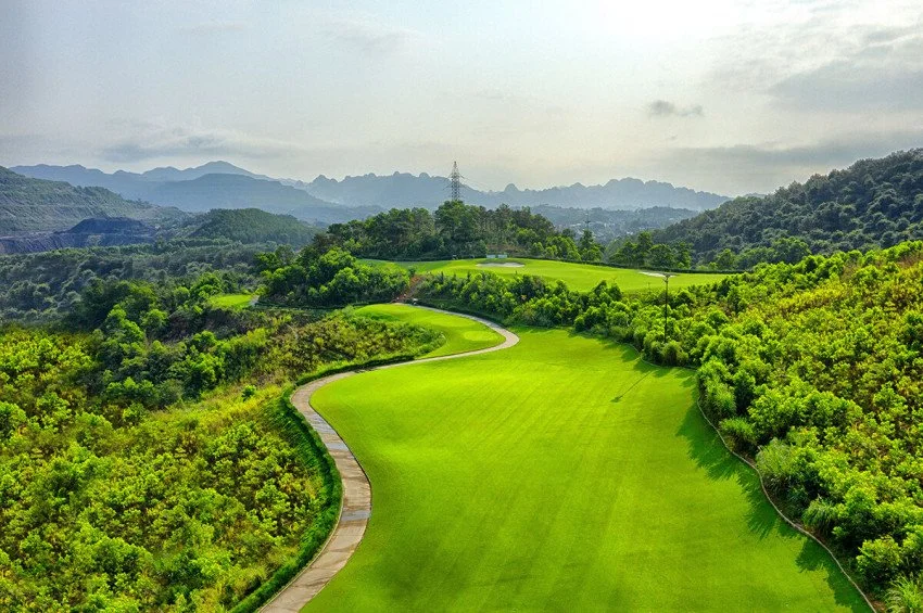 Sphinx Travel FLC Halong Bay Golf Club4.jpg