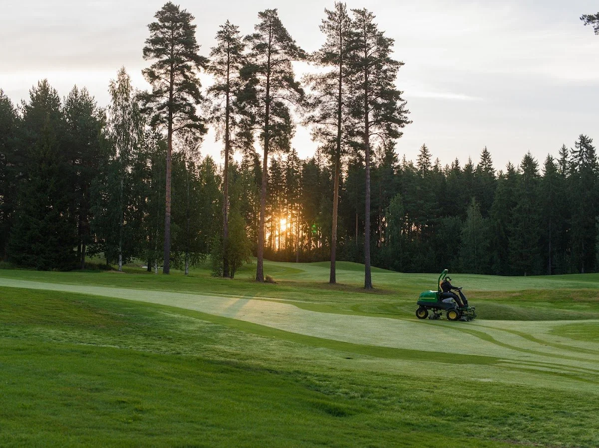 Sphinx Travel Linna Golf.jpg