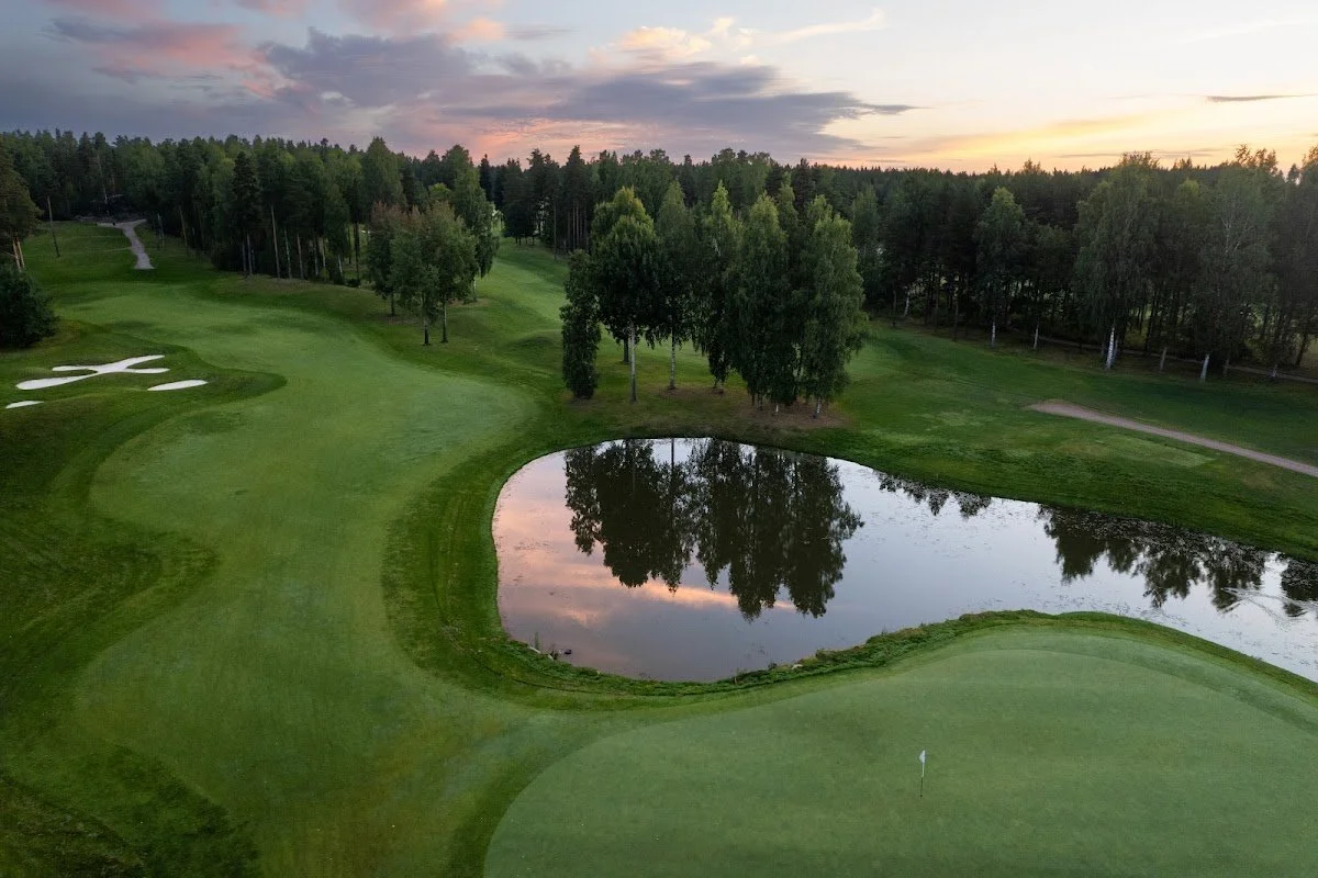 Sphinx Travel Linna Golf3.jpg