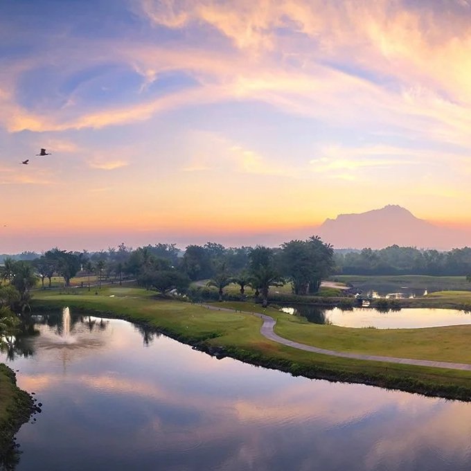 Dalit Bay Golf &amp; Country Club