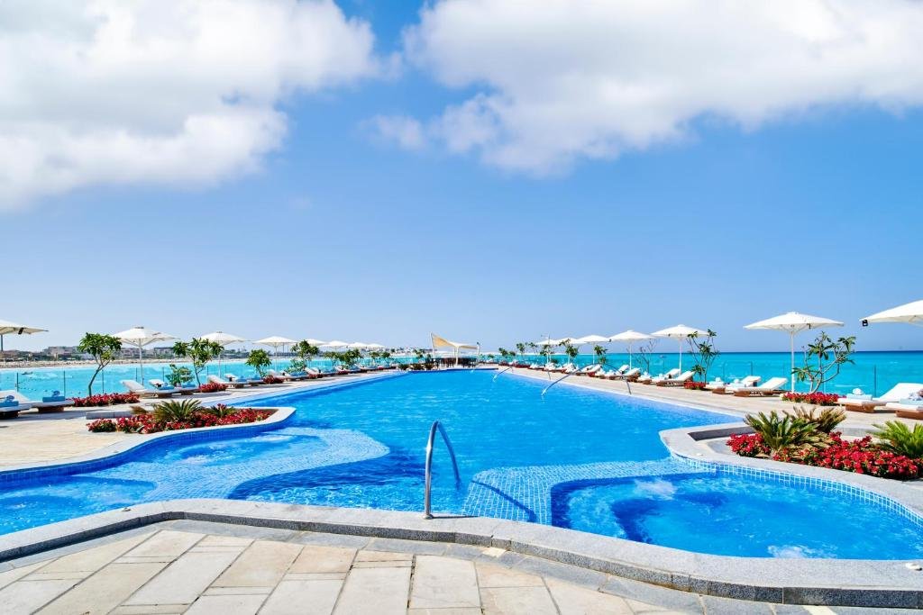 Address Beach Resort1.jpg