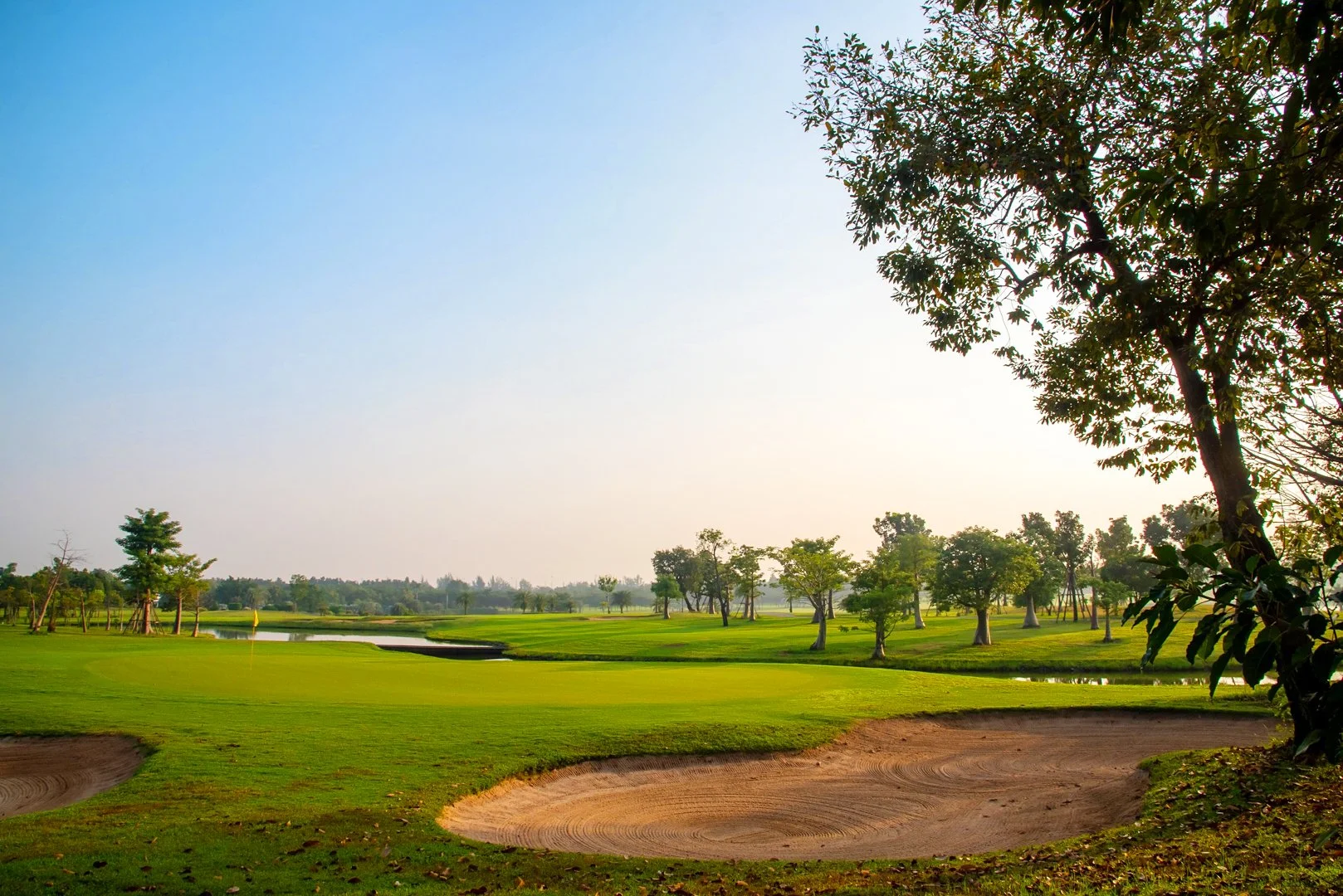 The RG City Golf Club3.jpg