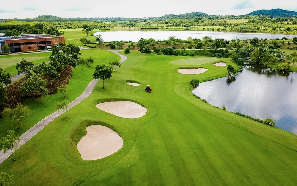 Siam Country Club Bangkok2.png
