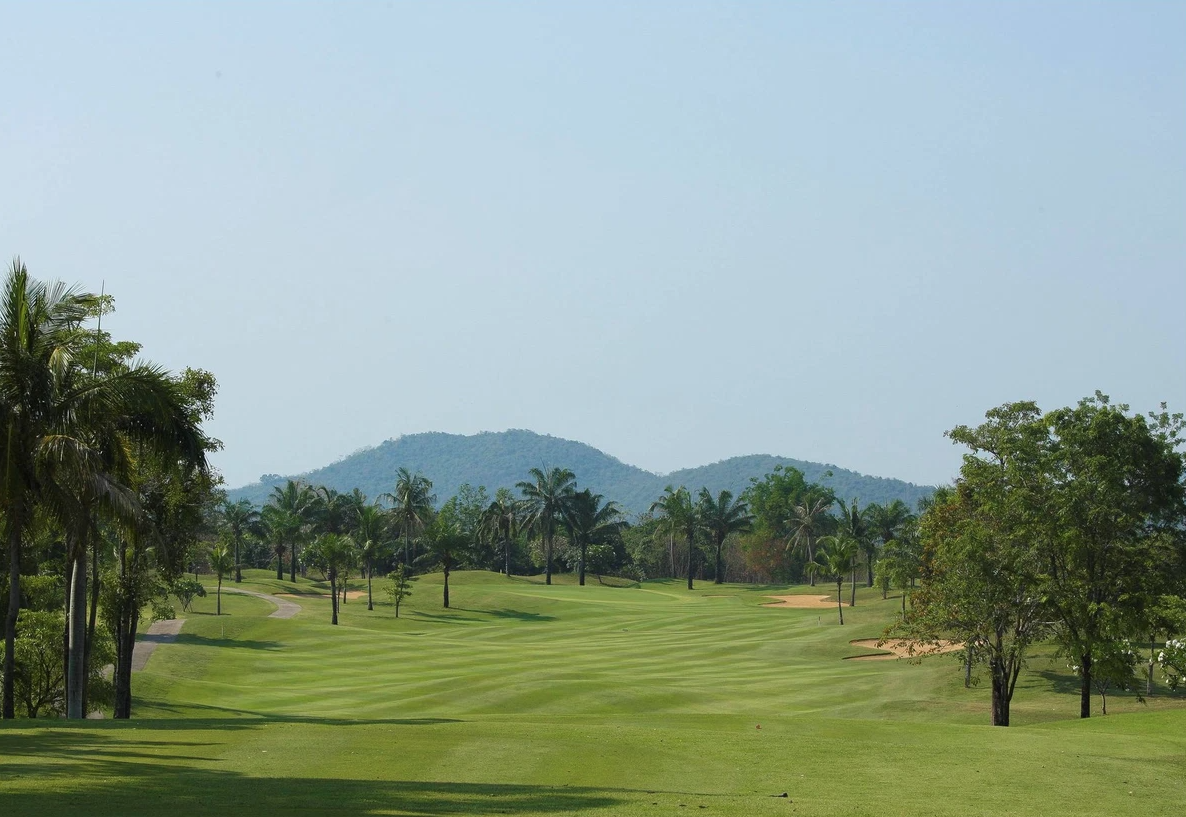 Majestic Creek Golf Club1.png