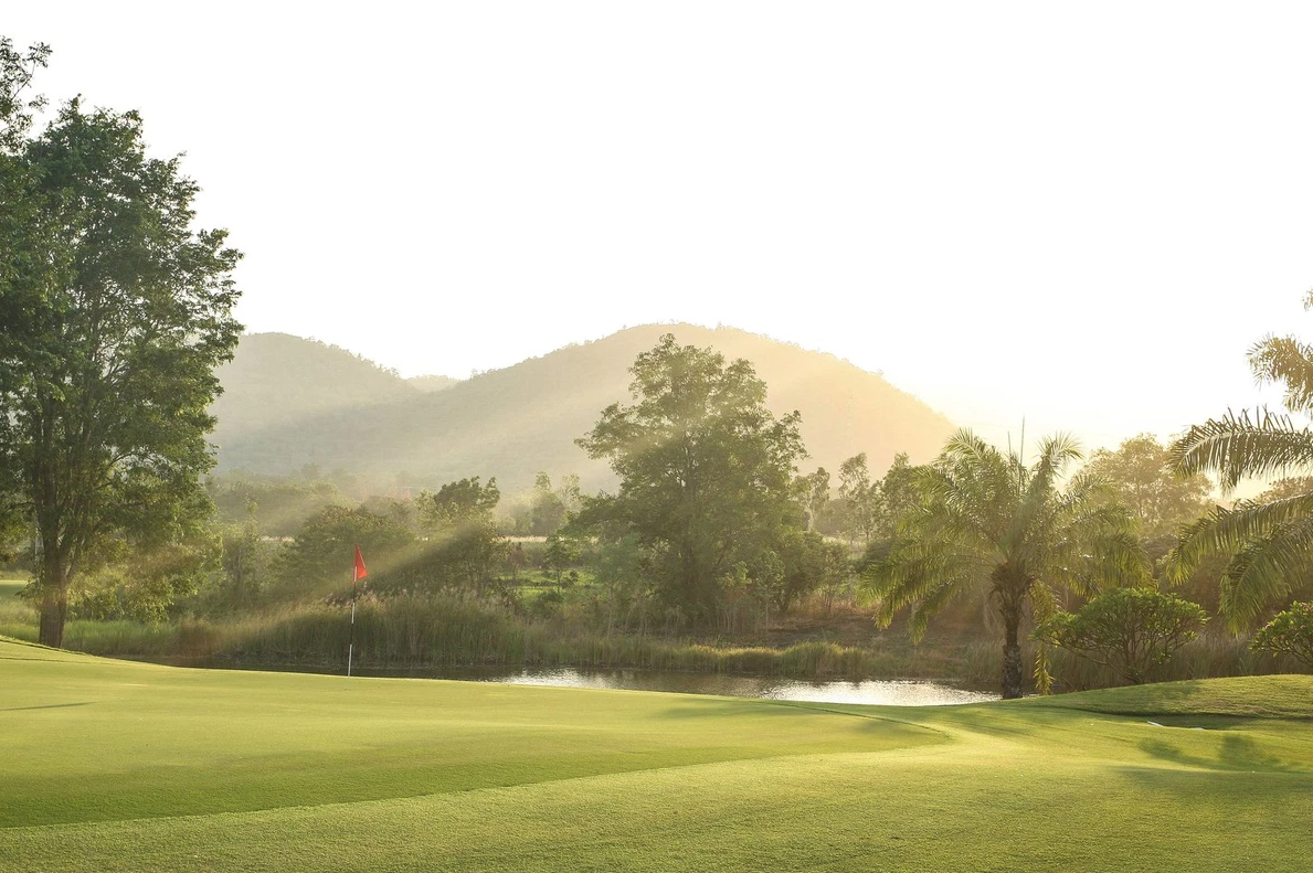 Majestic Creek Golf Club2.png
