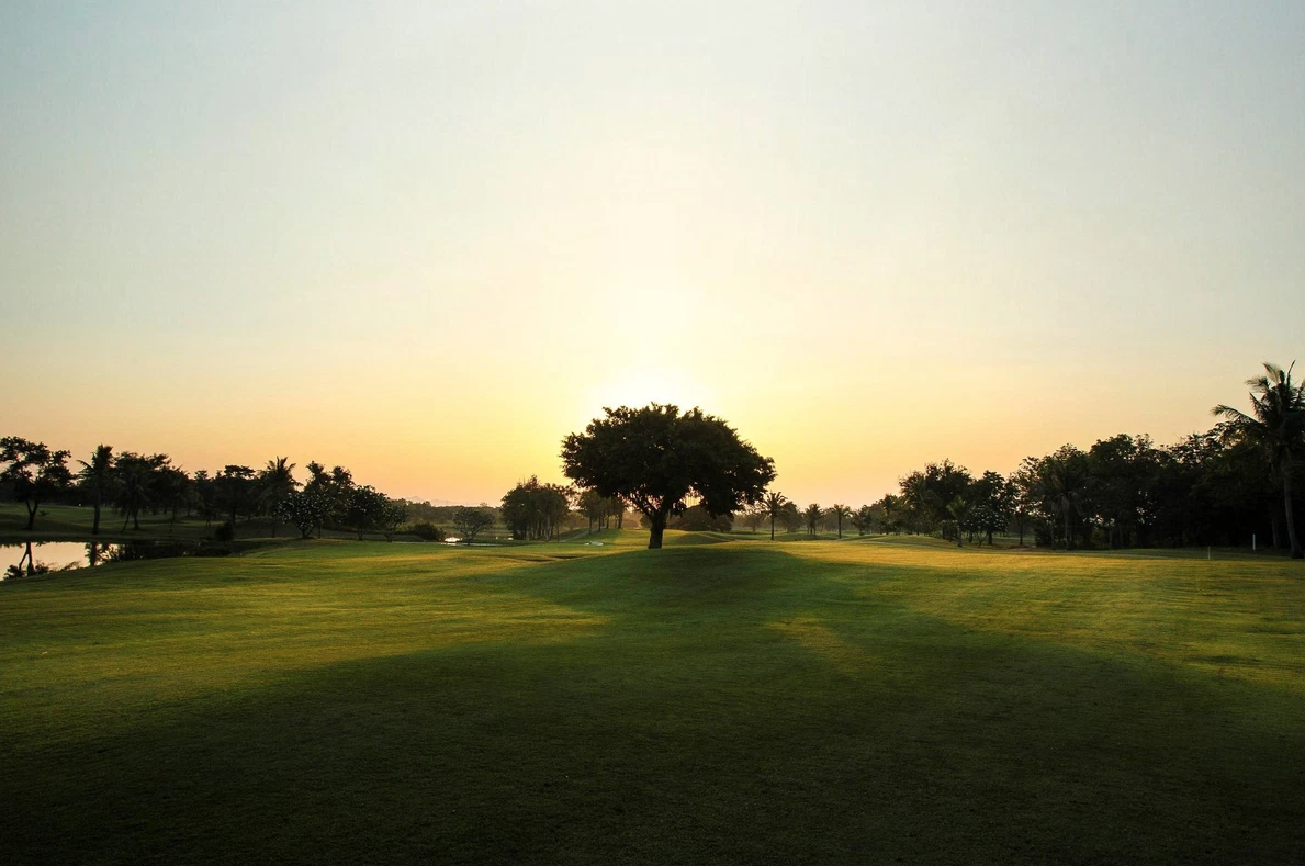 Majestic Creek Golf Club3.png