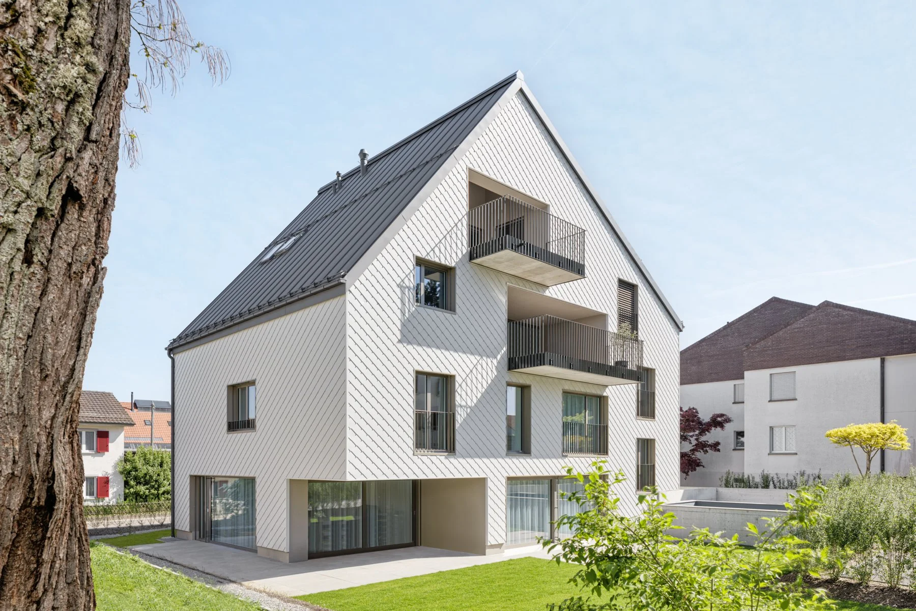 21-161 - Davide Orlando Architektur - Aussenaufnahmen Haus M Wiesendangen--8.jpg