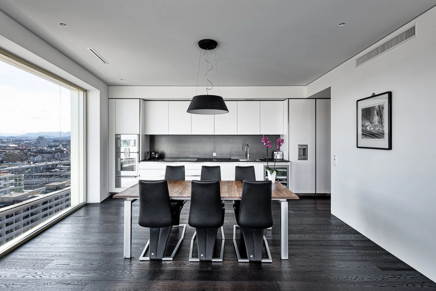20-115 - Atrium - Mobimo Tower Wohnung 16D Zürich--2.jpg