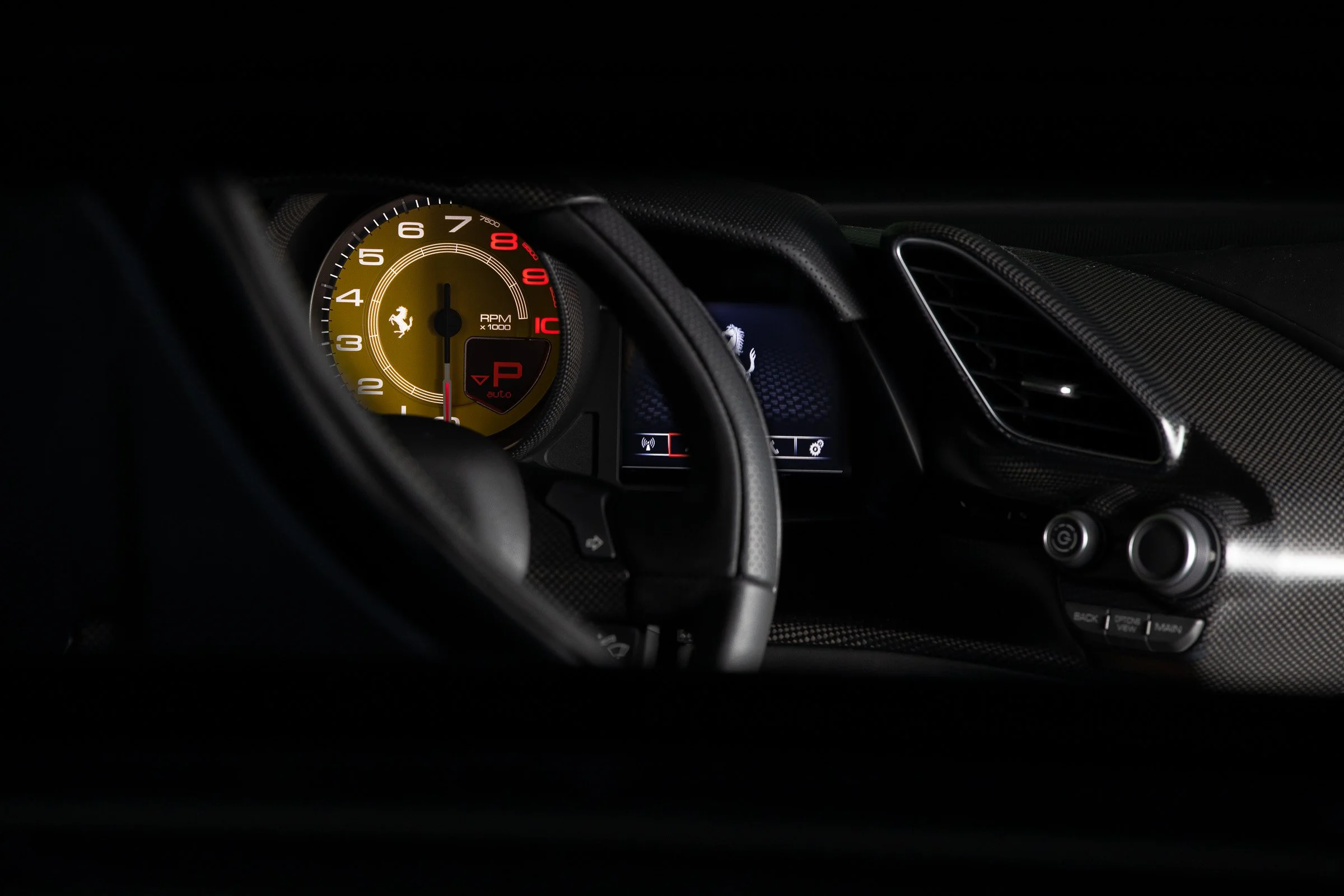Büttikofer Automobile Winterthur - Ferrari 488 Pista Giallo Modena--6.jpg