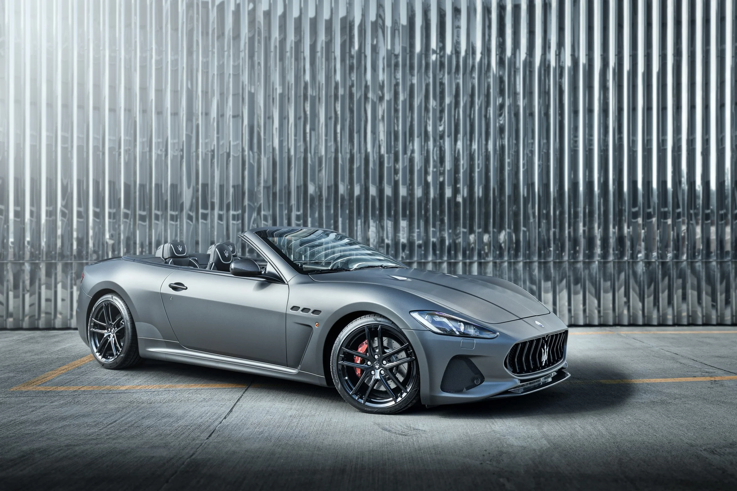 Büttikofer Automobile Maserati Winterthur - Maserati GranCabrio MC Girgio Matt--2.jpg