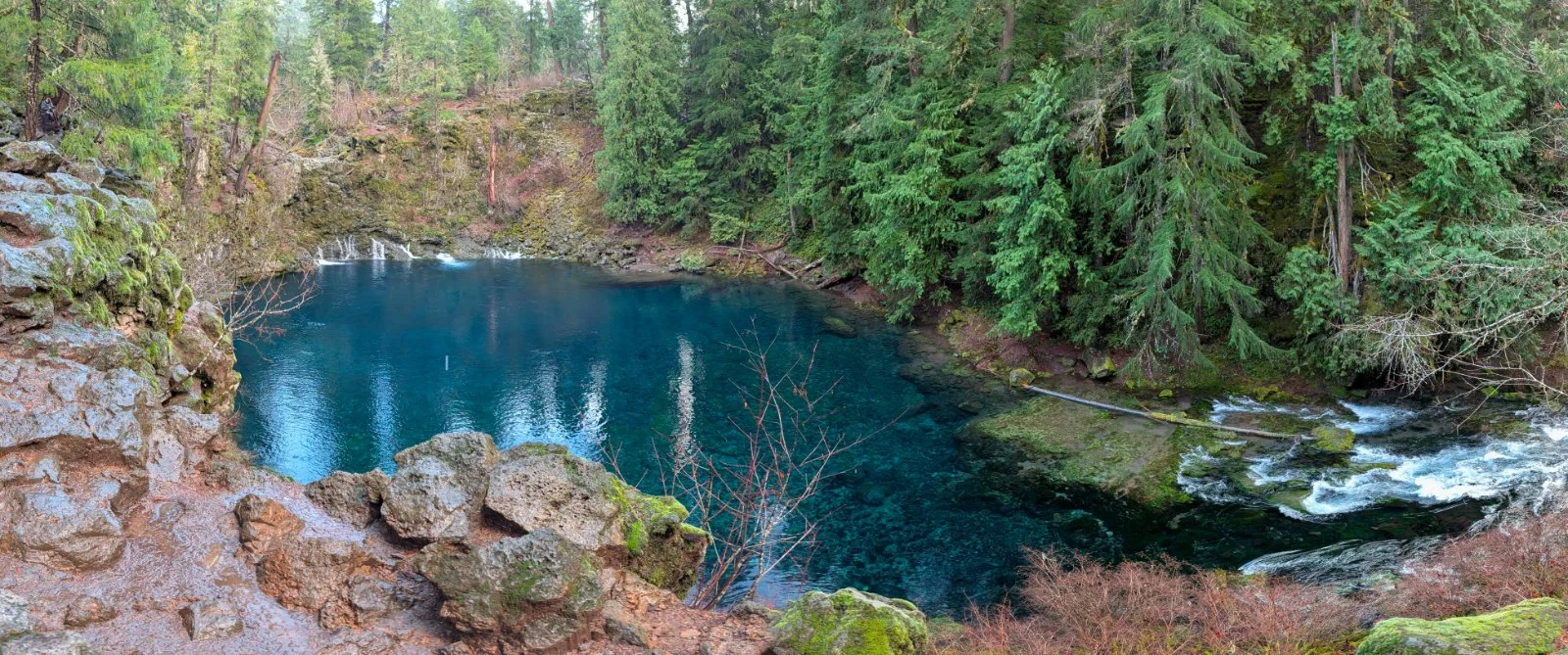 the blue pool from the trail above