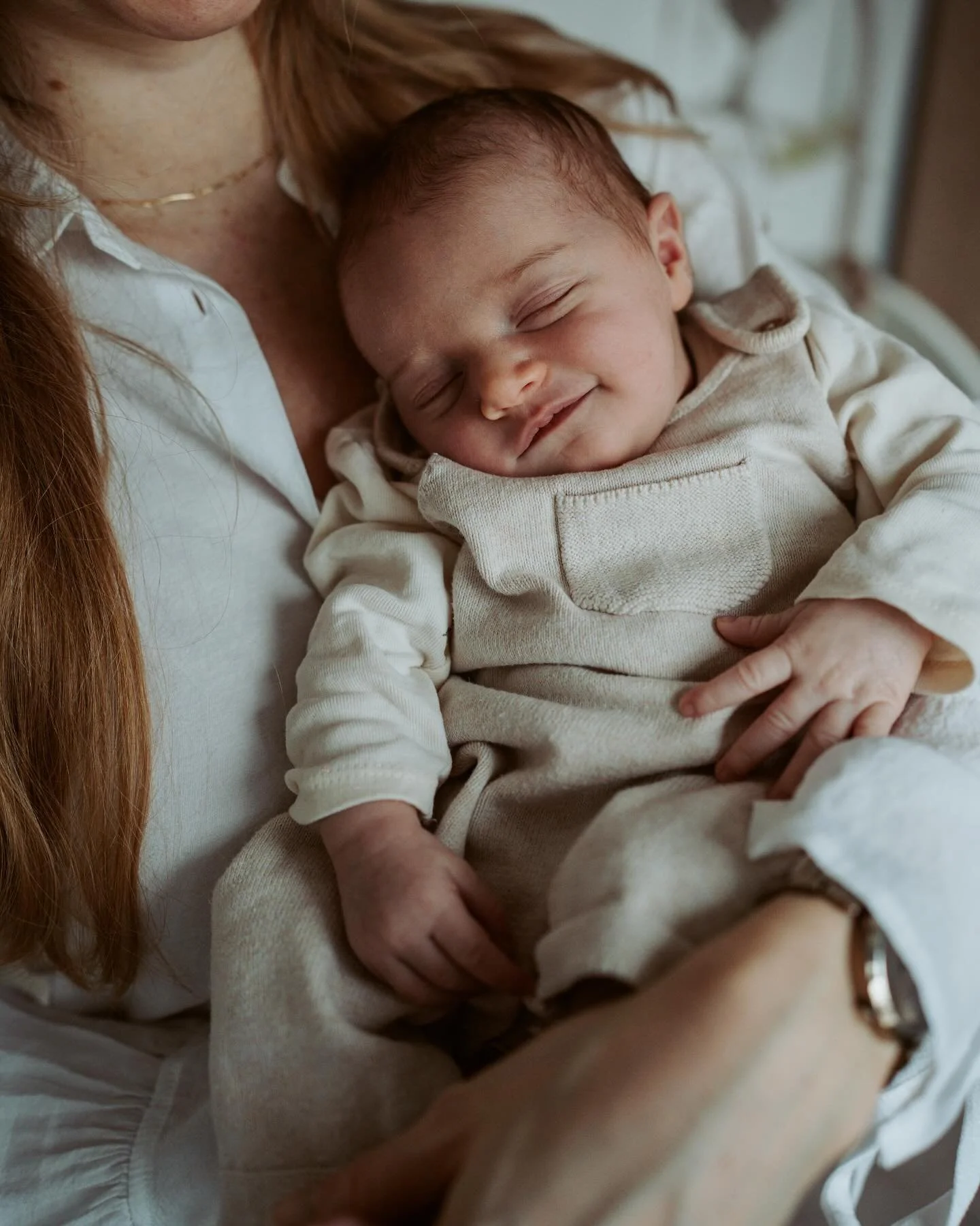 😍😍 

Die baby lachjes, om van te smelten.