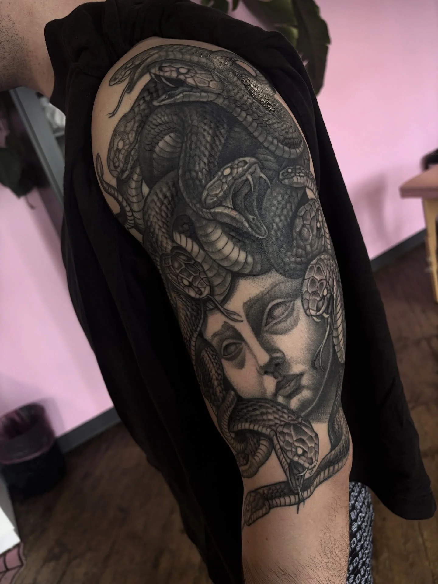 Medusa cover up 
Swipe to view the before 👉
Thank you Alex! 🐍 👁️ 👁️ 🐍 
.
.
.
.
#blackwork #blackandgreytattoo #tattoo #tattooartist #Milwaukee #milwaukeetattoo #coverup #tattoocoverup #medusa #medusatattoo #snaketattoo #portraittattoo #art #tatt