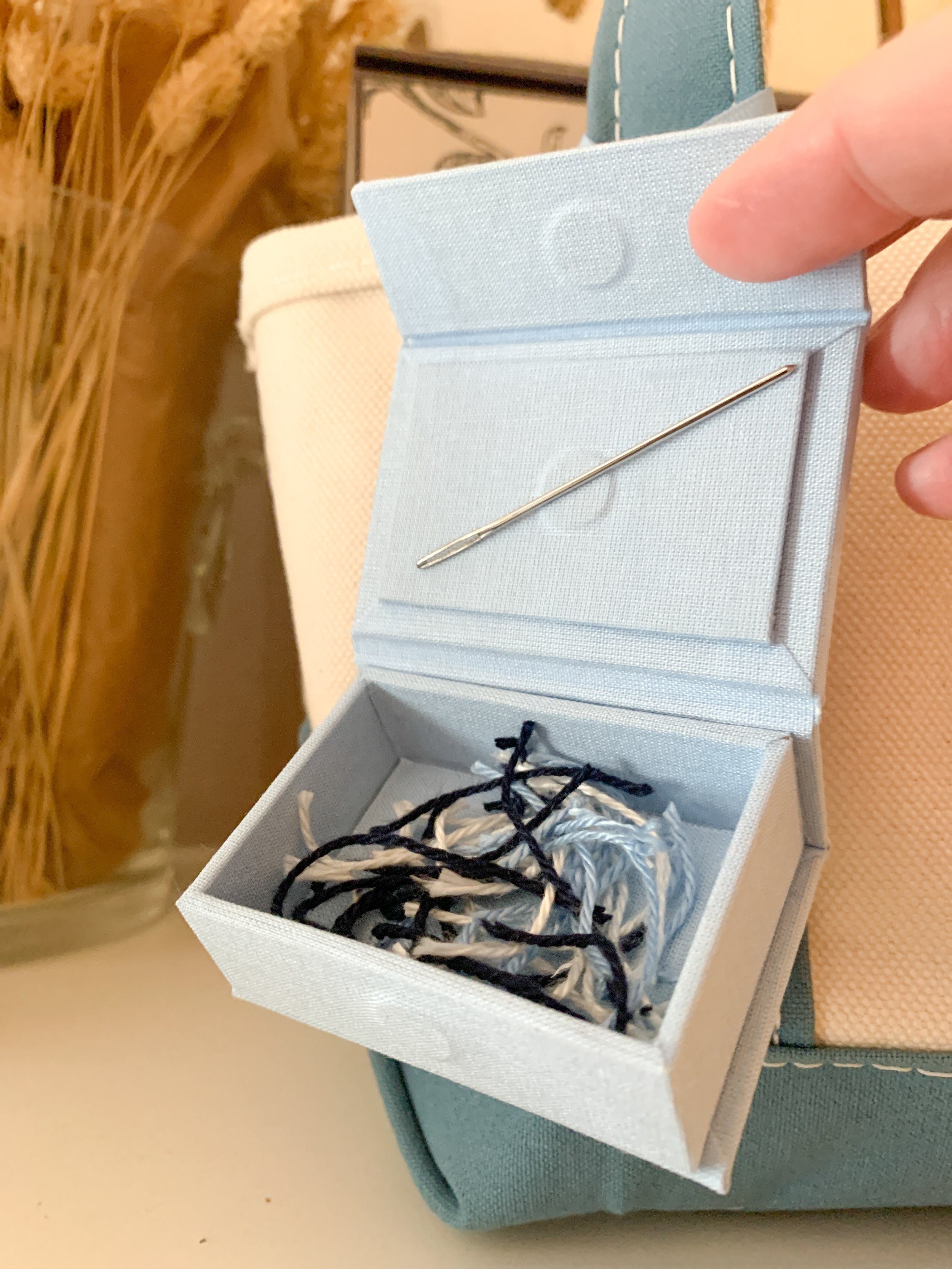 Bag charm box_2.JPEG