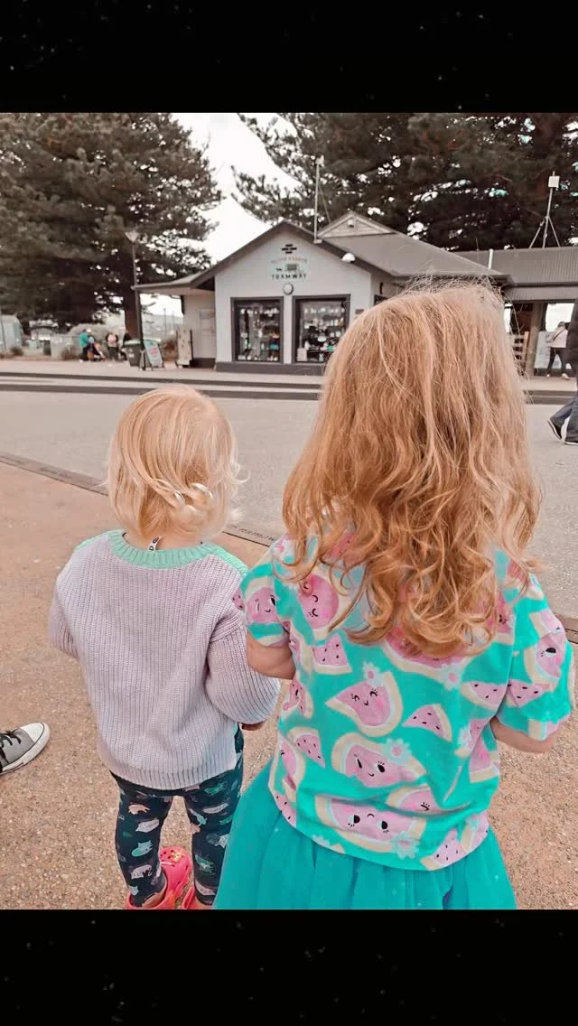 Imagine being 'almost' 2 and 'almost' 4 and the highlight of your day is seeing a horse pull a tram 🐎
A quick trip down to Victor Harbor to help mummy with her books means playground visits, hot chocolates and horse sightings.
.
.
#mums #mumsi