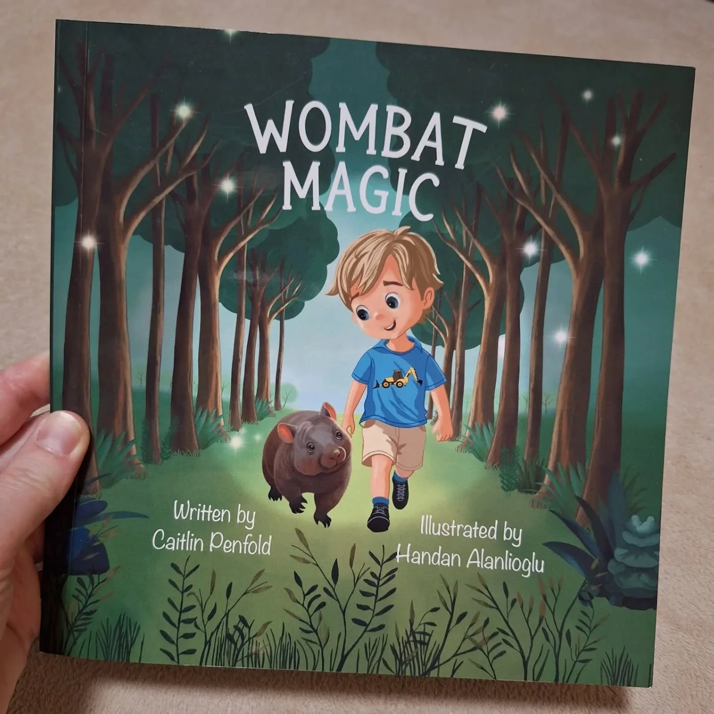 I sat next to the beautiful Caitlin Penfold @millymoostories at the SLVR Children's Book Awards and #onceuponcon Gala Night. We got talking and ended up swapping books! 
Her story Wombat Magic follows a little boy who becomes unlikely friends with a