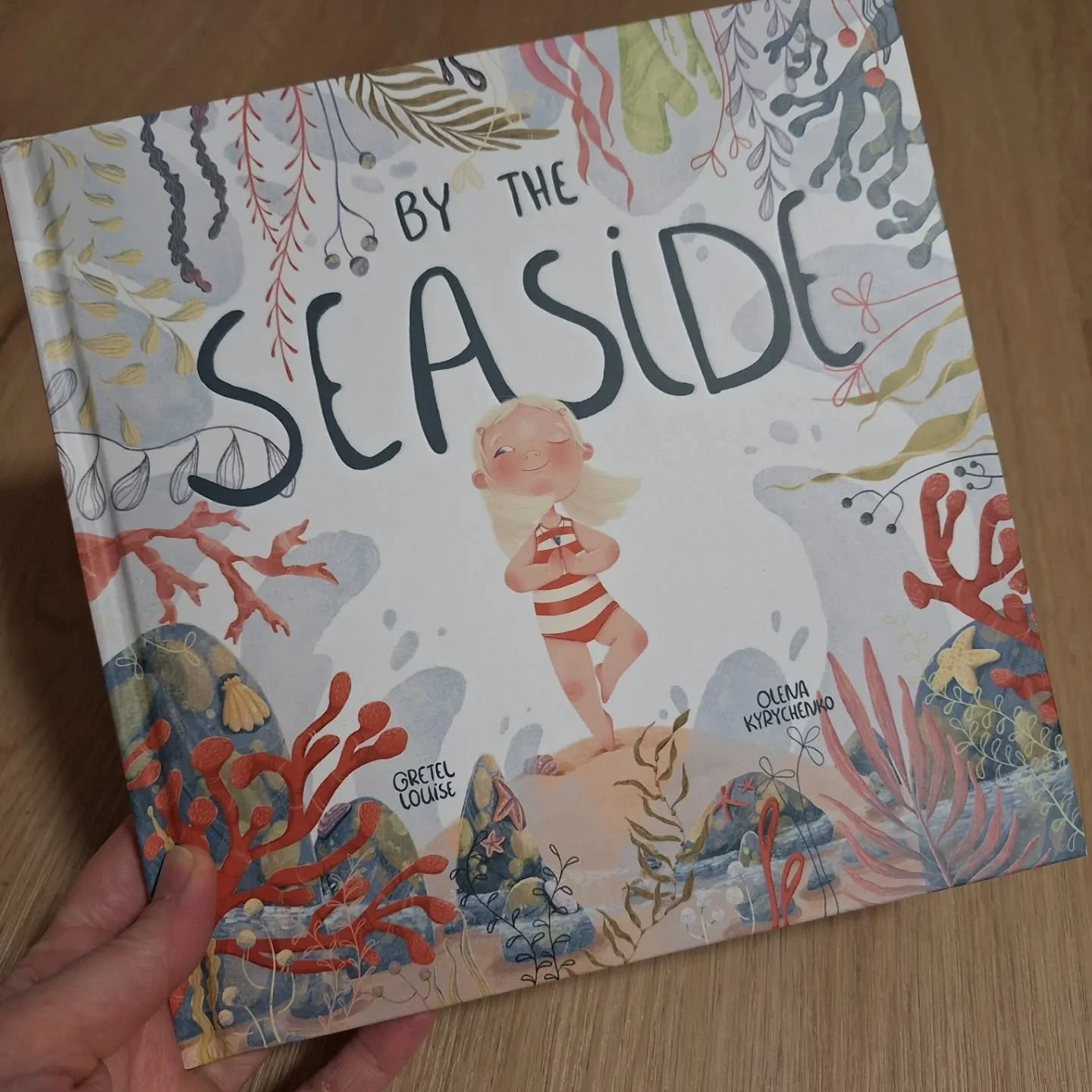 #onceuponcon drew so many like-minded people together. I found out that Gretel Louise @holisticoutcomes is a Social Worker just like me! 
Her beautiful book "By The Seaside" is a story about self-care and emotional regulation. As a mum of